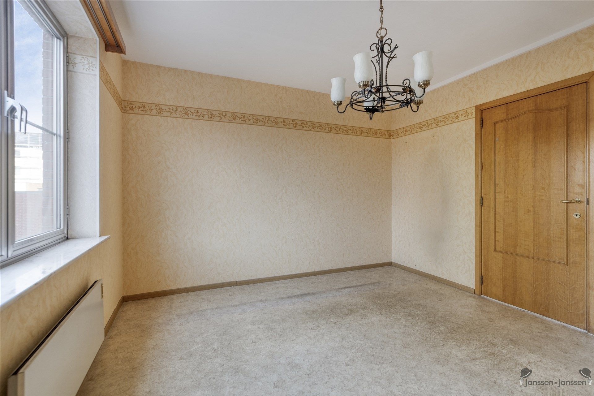 Lichtrijk 2-slaapkamerappartement met garagebox in het hart van Leopoldsburg! foto 19