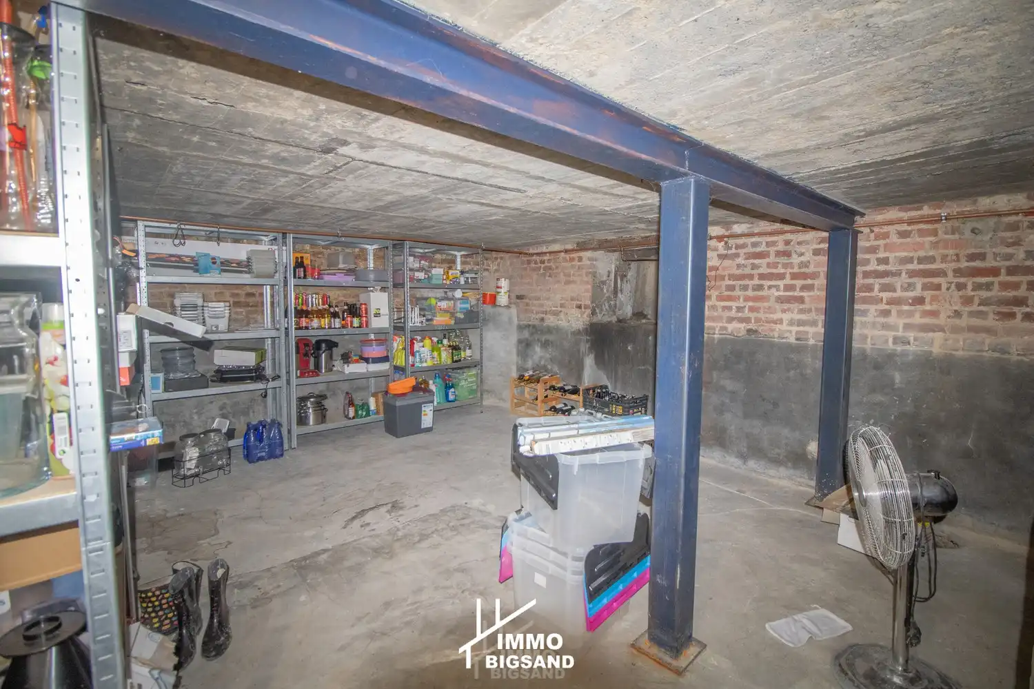 Halfopen woning met 4 slaapkamers, zijwaartse diepe oprit met garage en ruime tuin op 385 m² te Gullegem foto 17