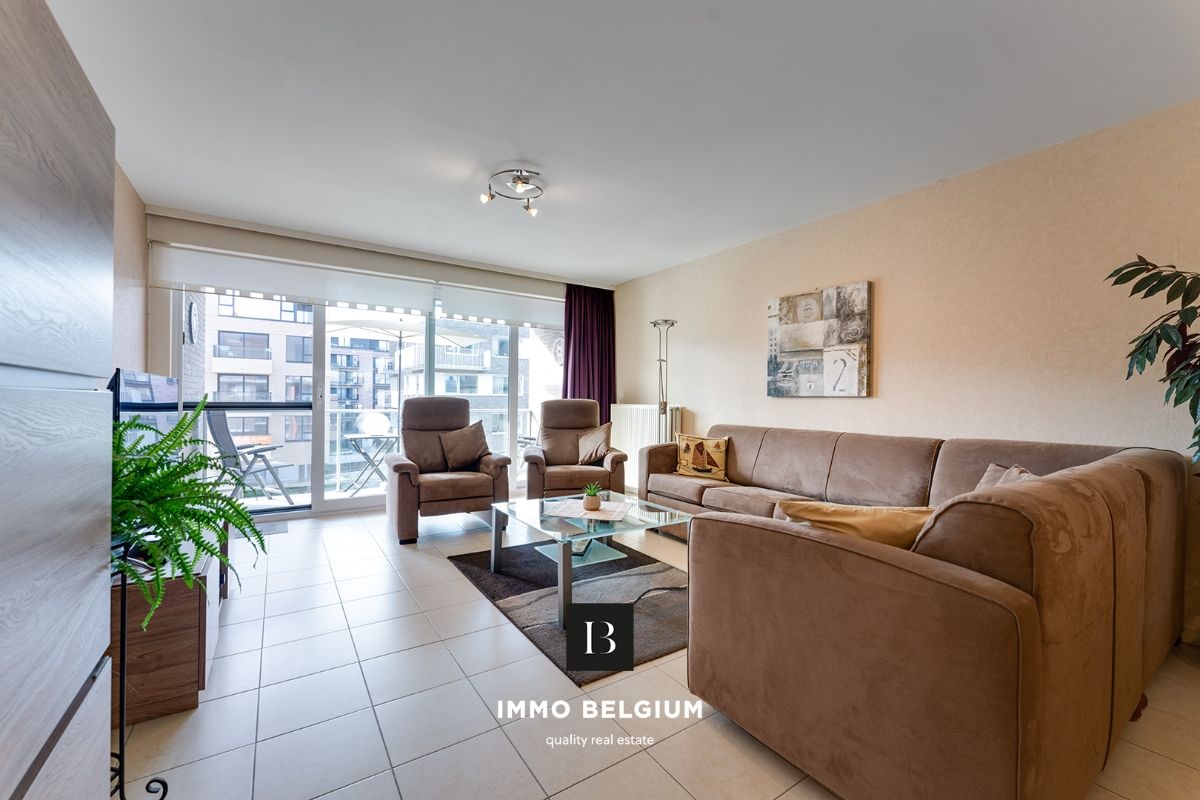 Ruim appartement te koop met 2 slaapkamers foto 2