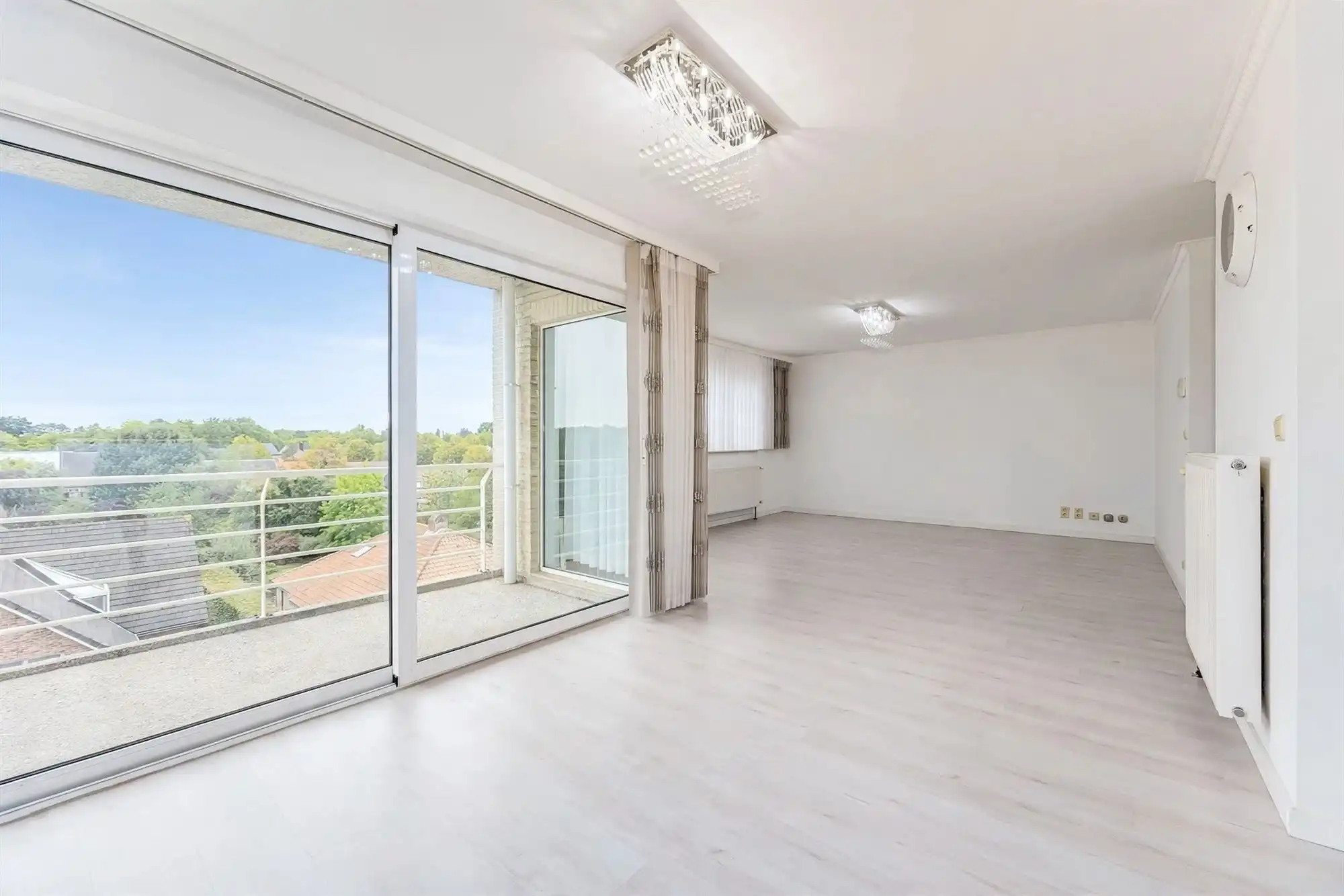Ruim3-slpk appartement met terras en P foto 3