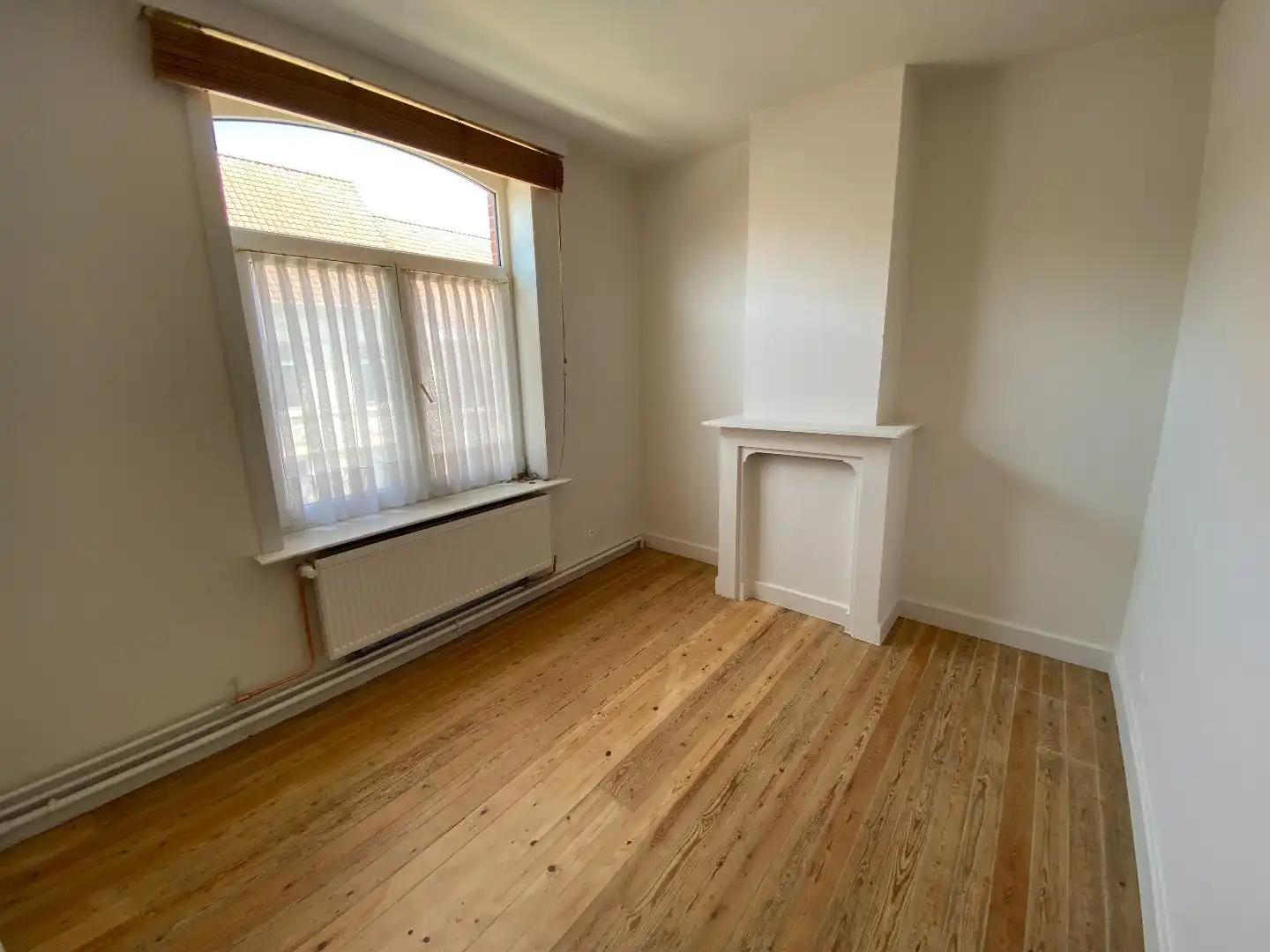 Ruim appartement in het bruisende centrum van Deerlijk TE HUUR! foto 6