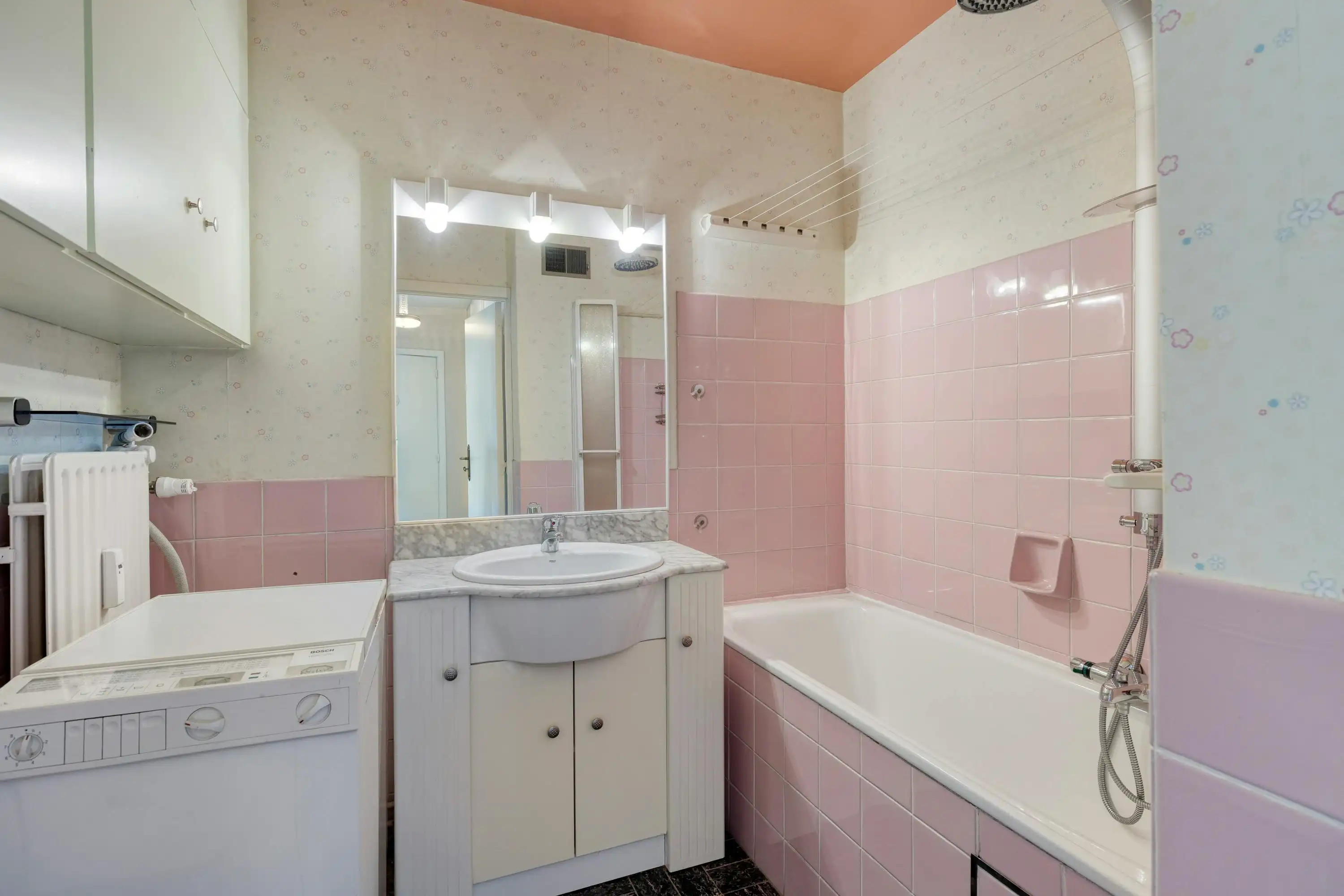 Te renoveren appartement met 2 slaapkamers in Bosuil-wijk! foto 12