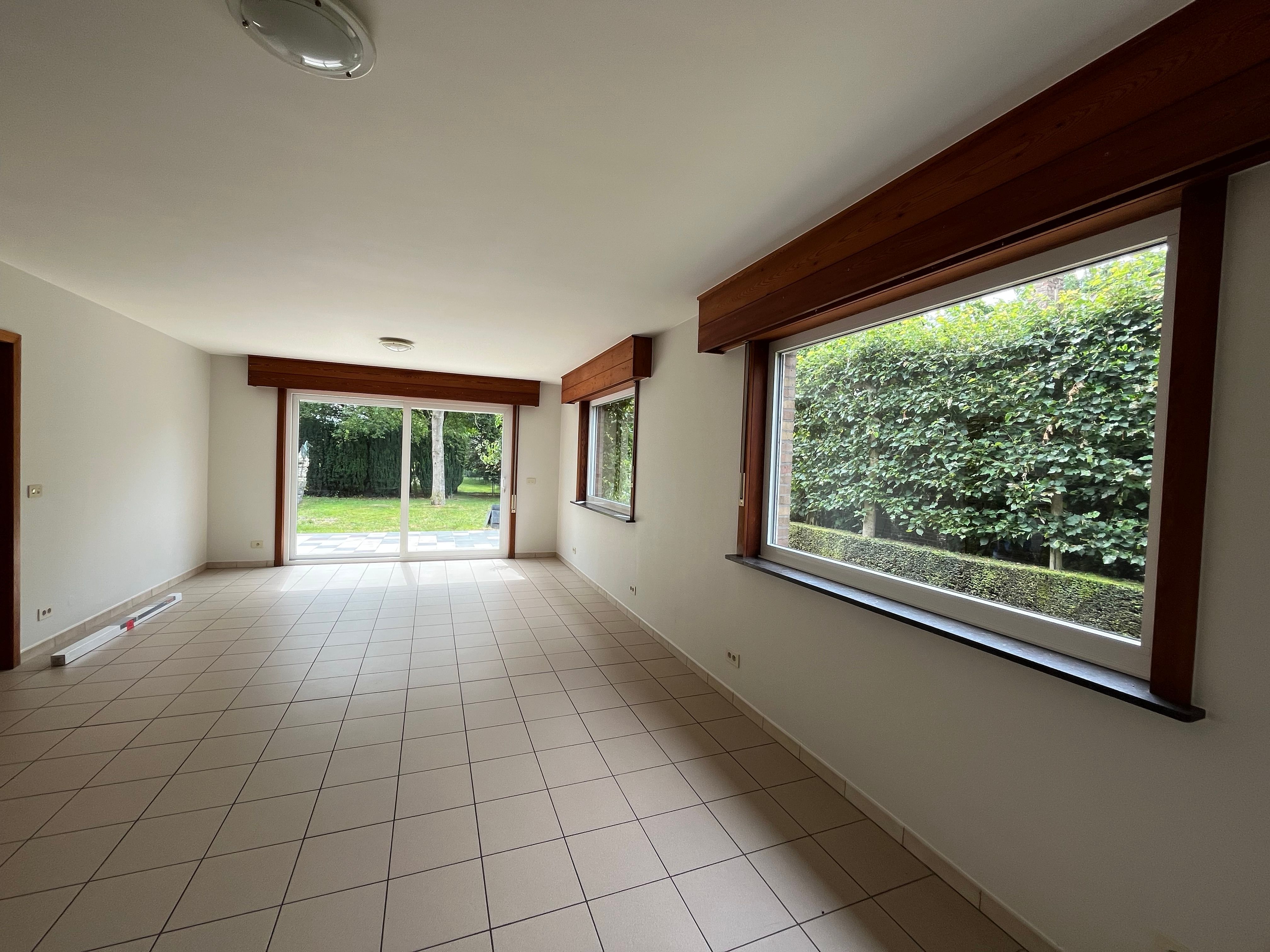 Ruime, lichtrijke woning foto 11
