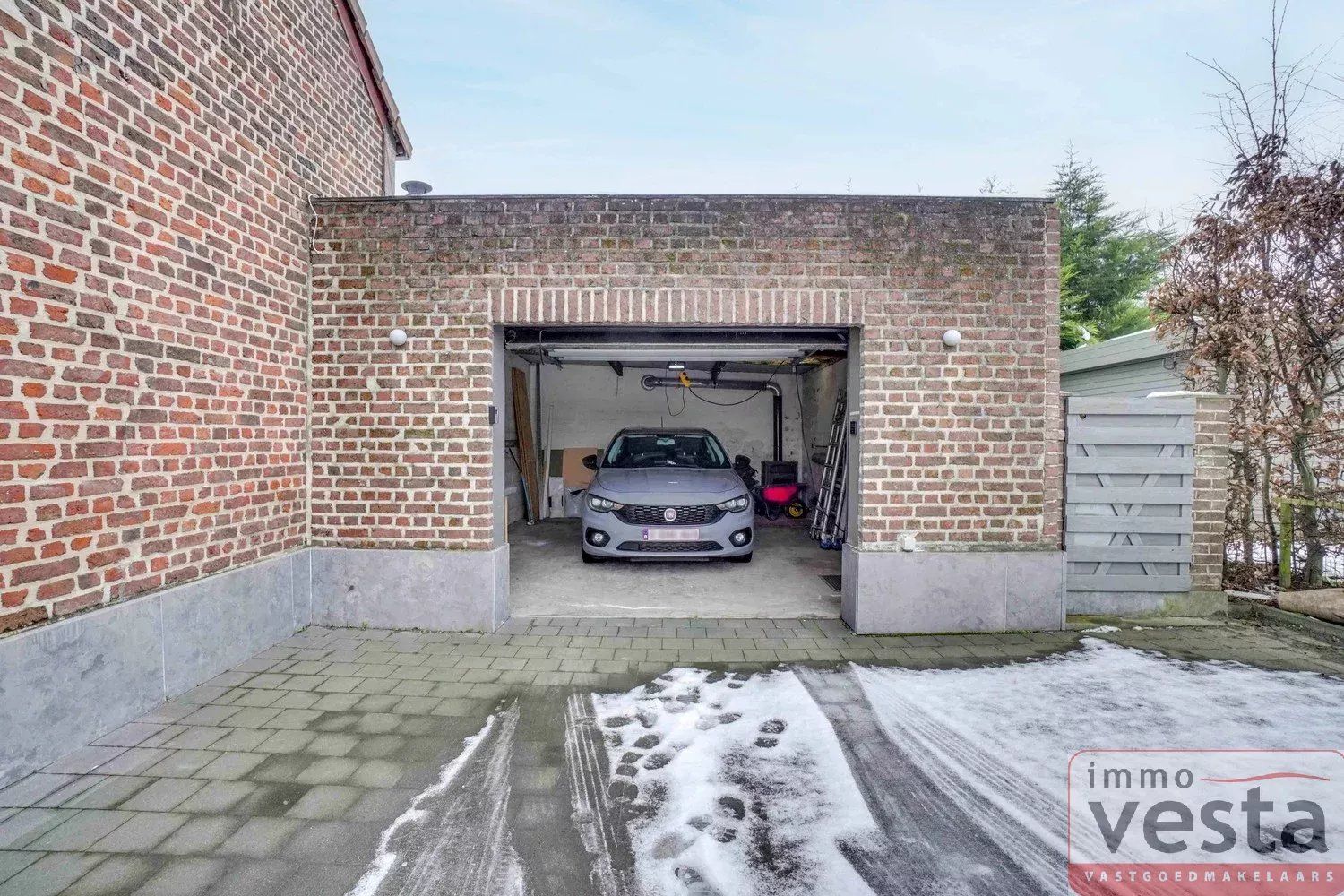 Ruime, gerenoveerde woning op een goede locatie foto 28