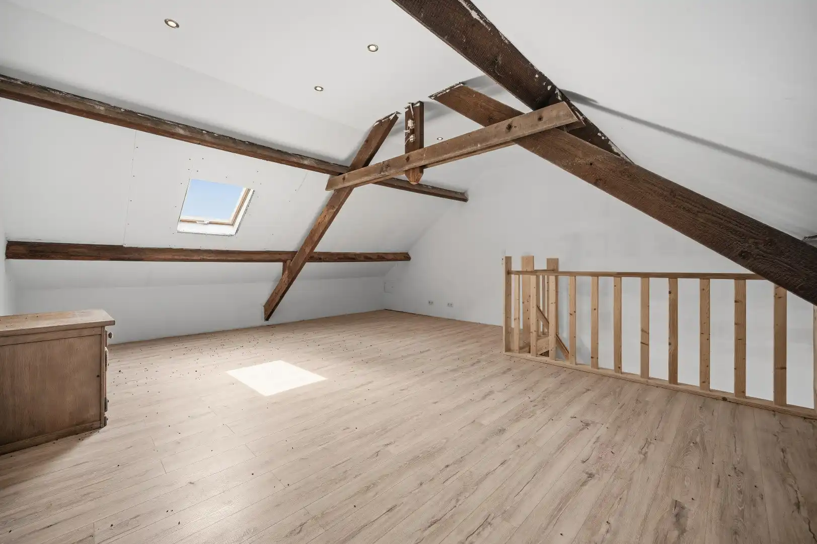 Te renoveren HOB met 4 slpks, tuin, terras en garage in Linter  foto 16