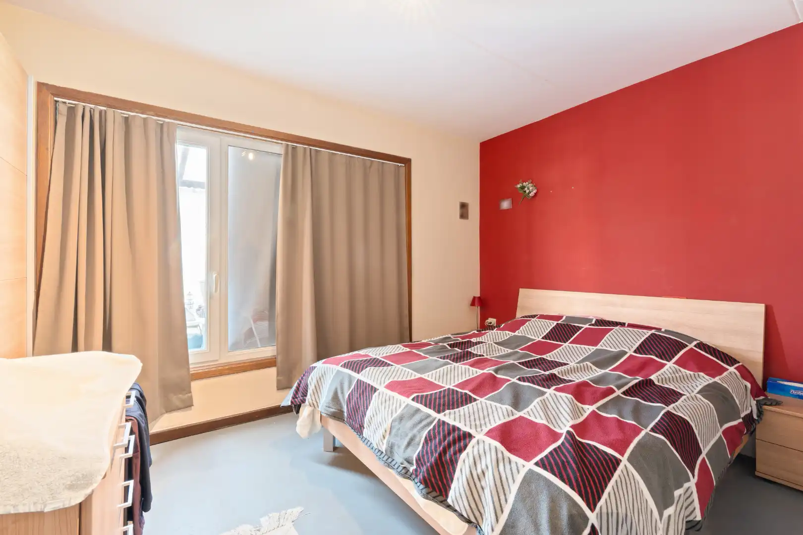 Ruim appartement met 3 slaapkamers, terras en garage in centrum Overmere foto 9