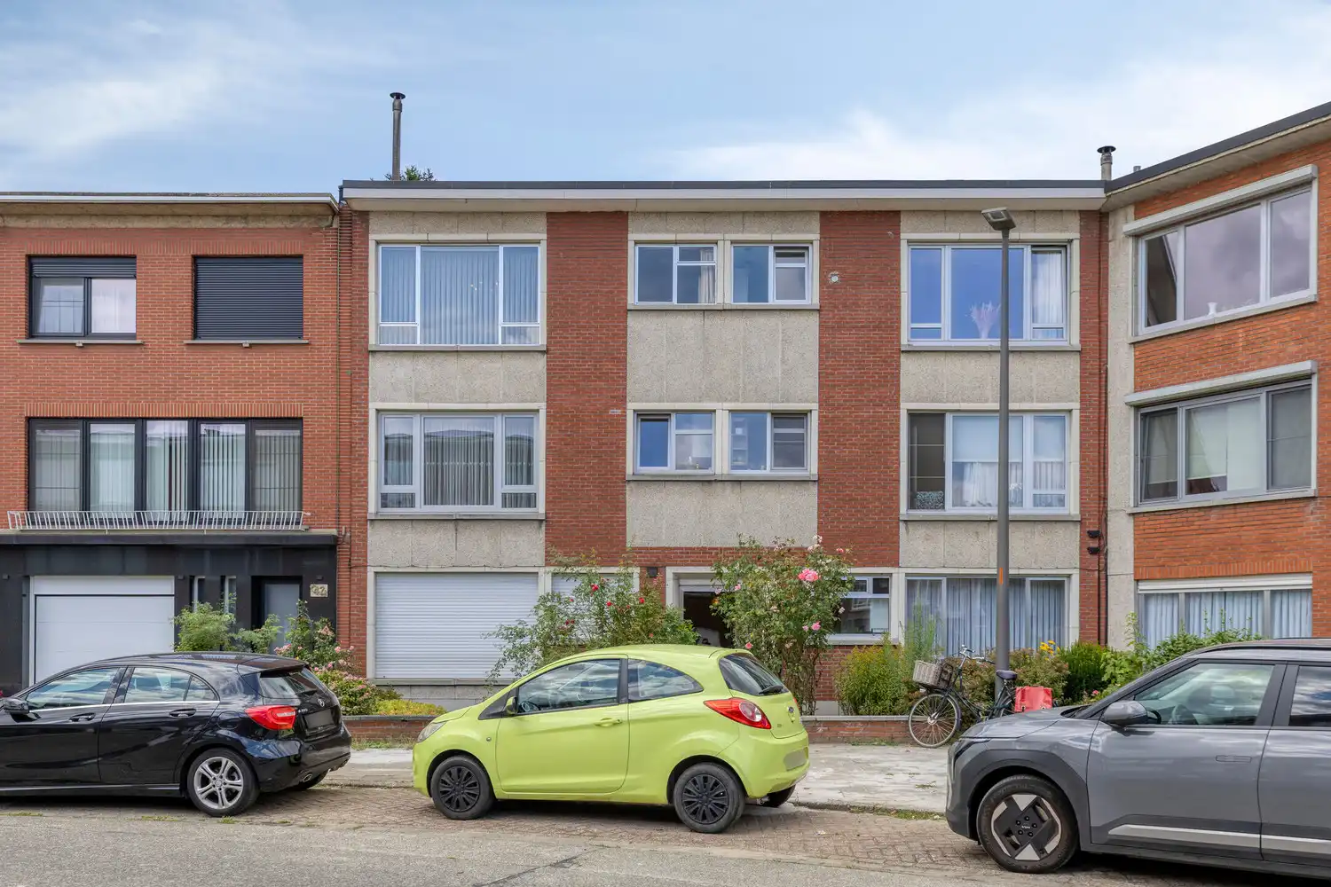 Vlakbij het Boekenberg Park en Rivierenhof gelegen te renoveren appartement met 2 slks. foto {{pictureIndex}}