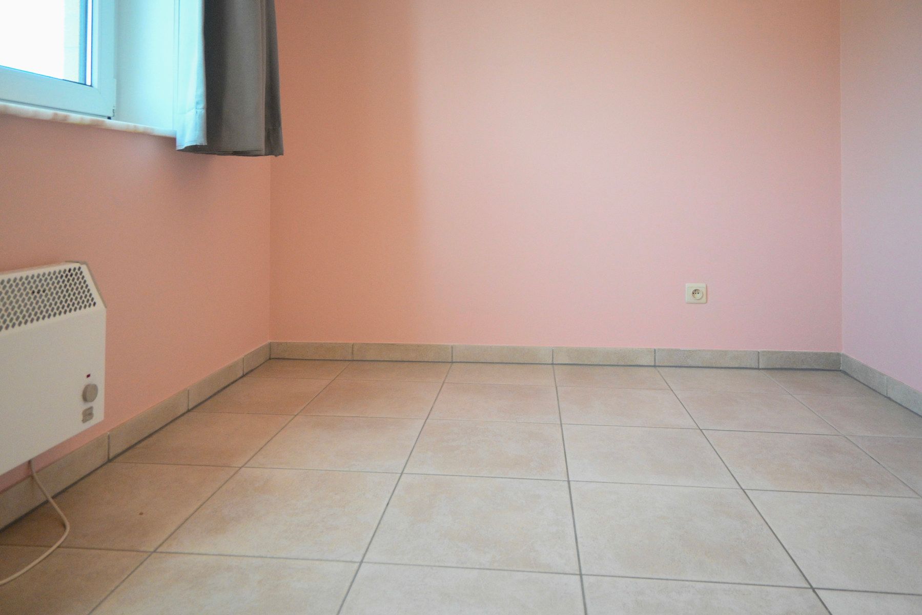 Verzorgd appartement vlakbij het centrum van Gistel. foto 6