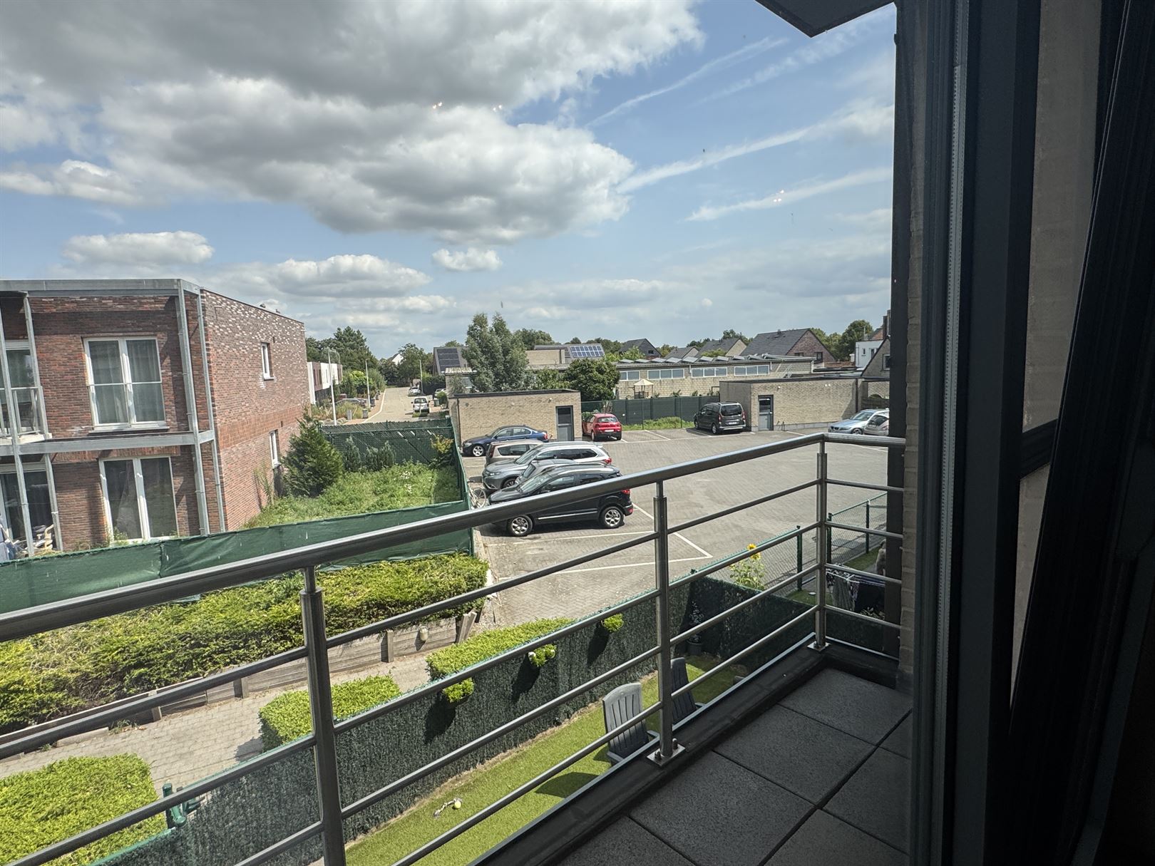 Modern instapklaar 2 slaapkamer appartement foto 13