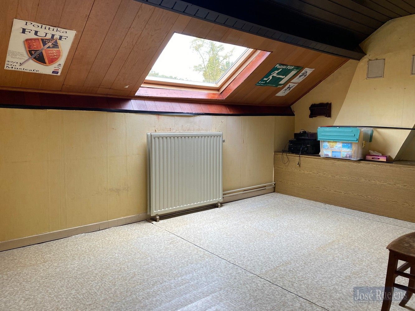 Uitstekend gelegen gezinswoning met aangename stadstuin foto 13