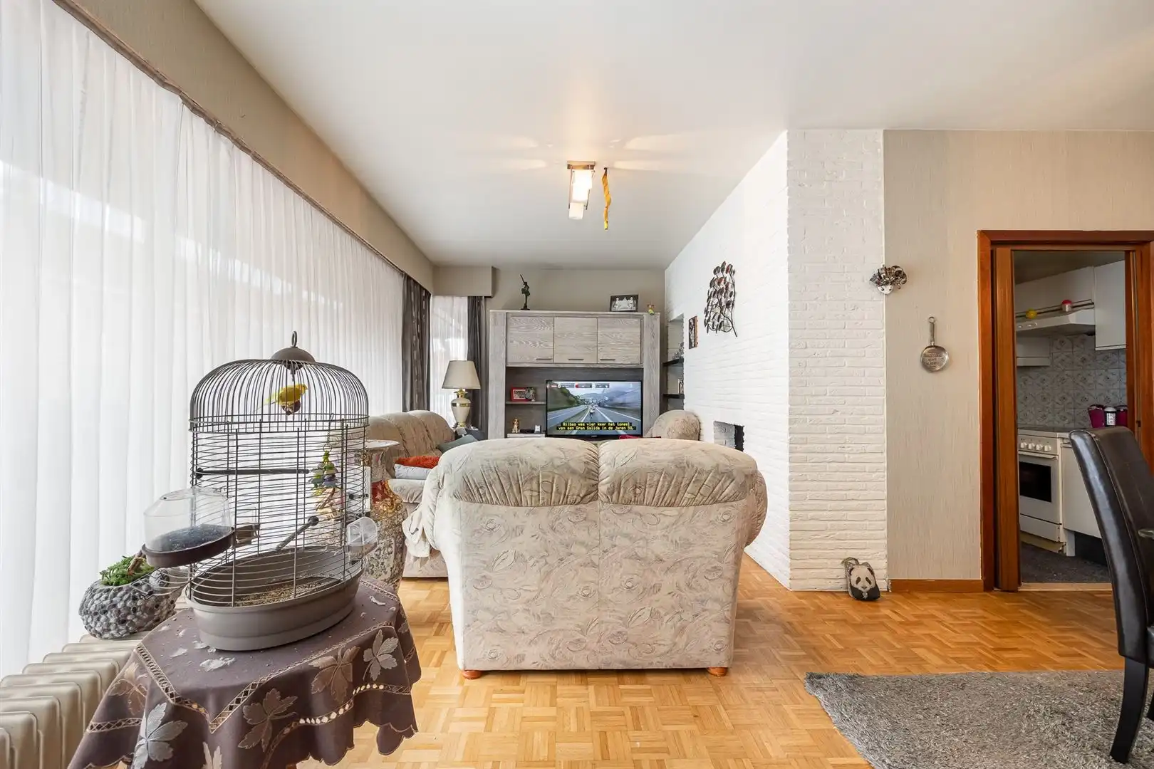 Opbrengsteigendom met 5 appartementen en garages foto 48