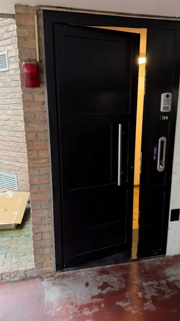 Gesloten garagebox centrum Oostende foto 6