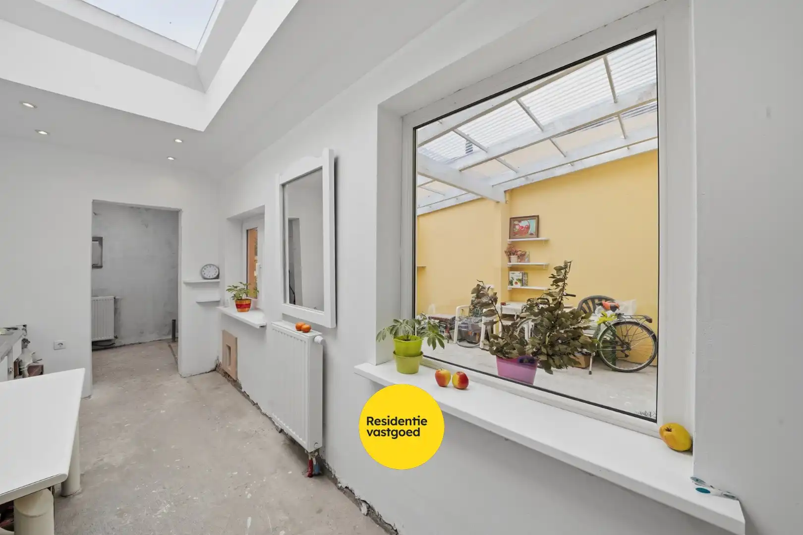 Verder af te werken woning in centrum Oudenburg foto 6