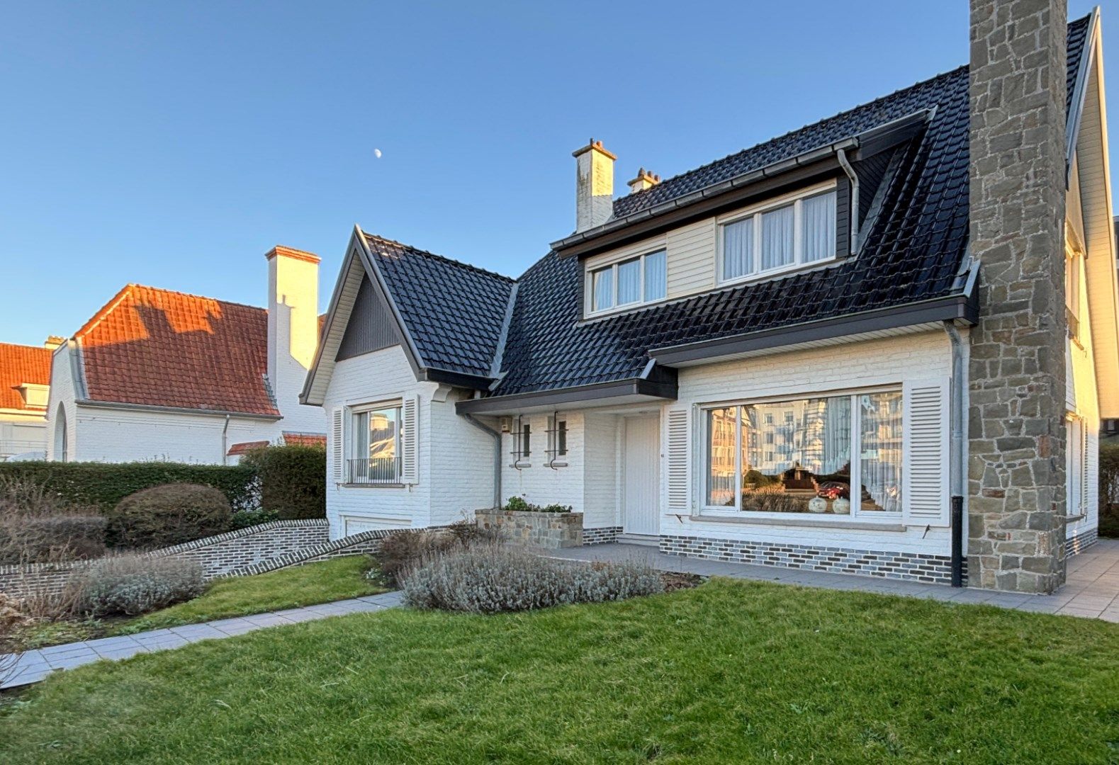 Hoofdfoto van de publicatie: Charmante woning in de Concessie, nabij het strand. 