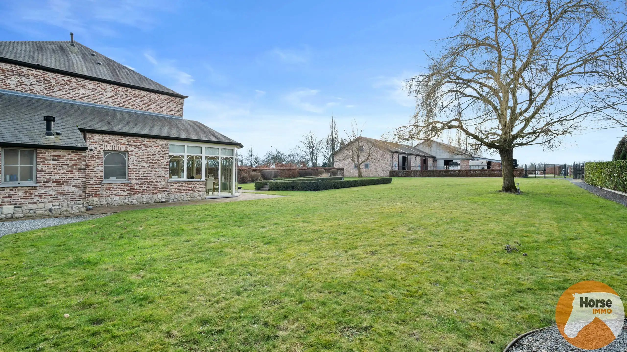BORNEM – Professionele paardenaccommodatie met villa op 3HA foto 40