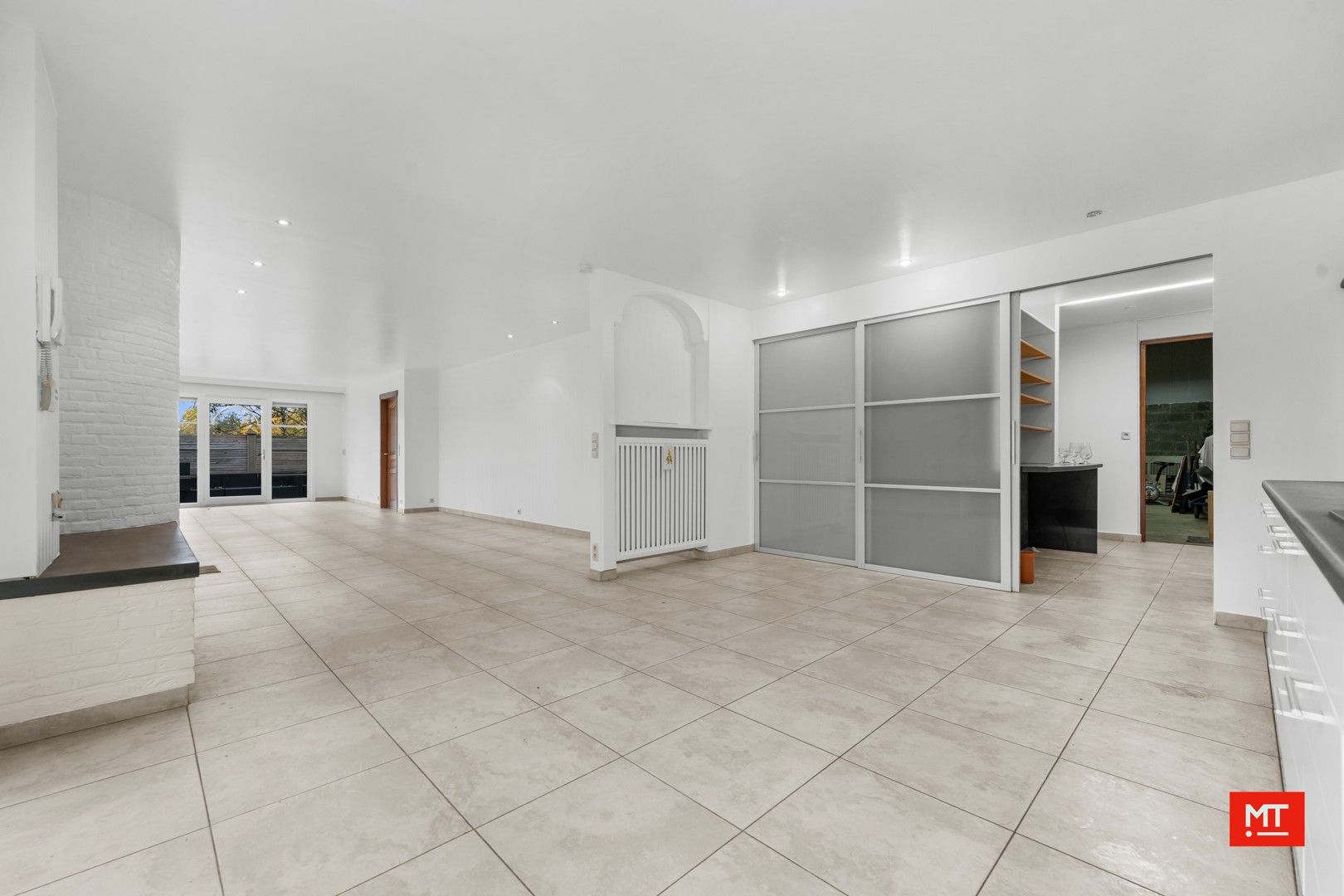 Magazijn (130 m²) en bureelruimte te koop in Dadizele foto 5