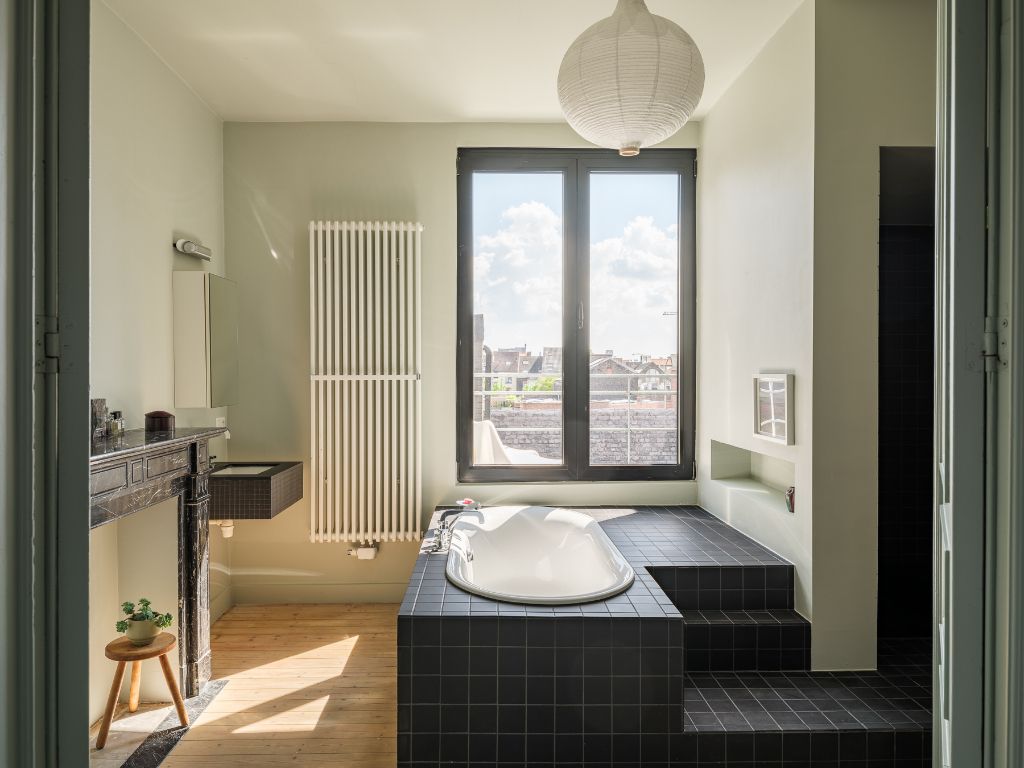 Bijzondere ‘Fin de siècle’ herenwoning, rustig gelegen nabij Dok-Noord. foto 9