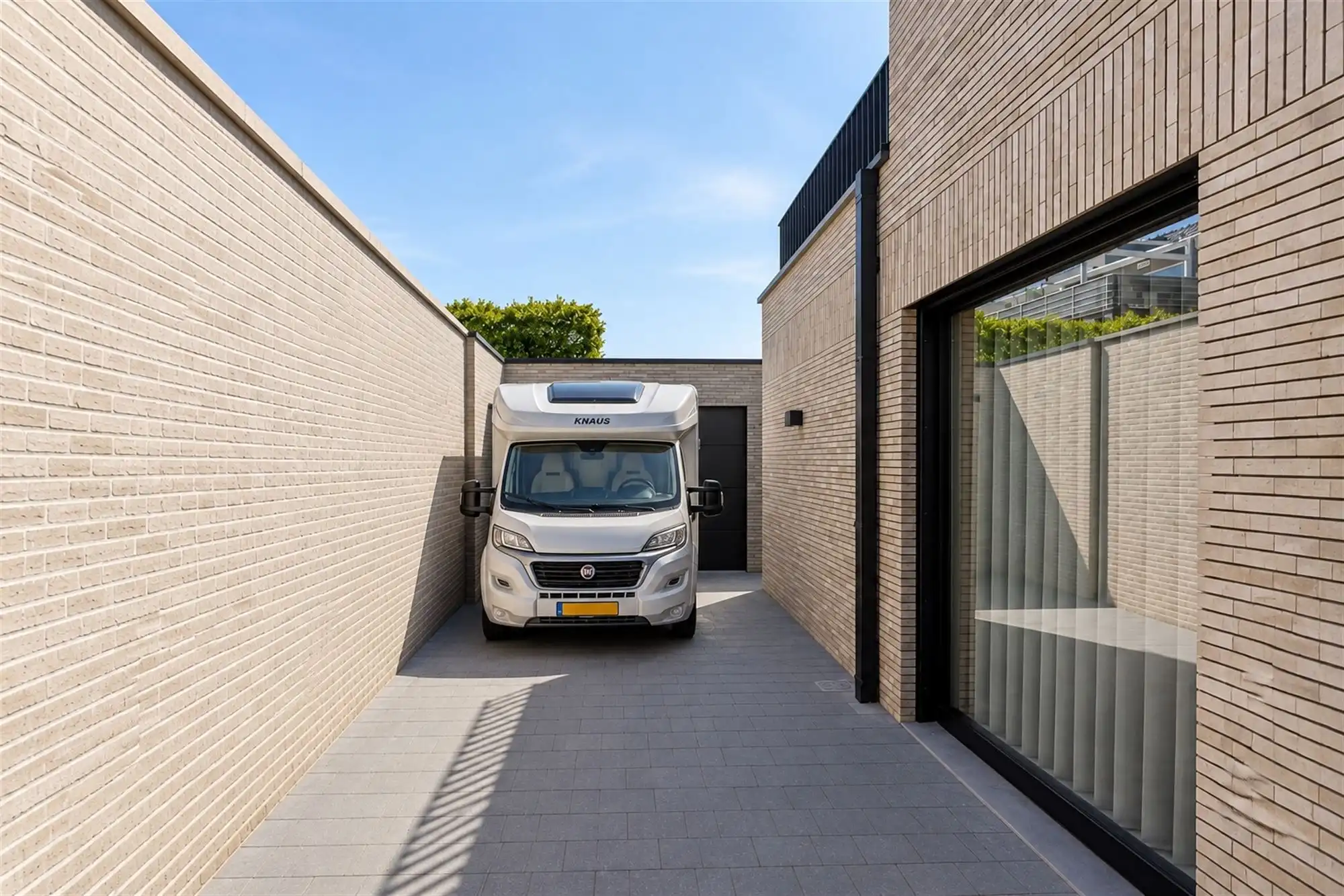 Gelijkvloers wonen met privacy en zonder syndicuskosten! foto 31
