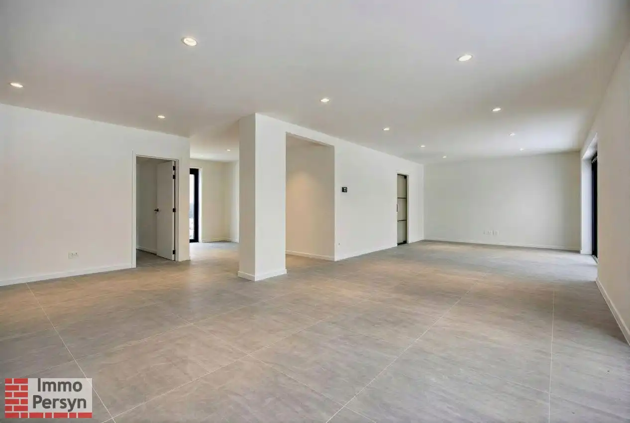 Ruime nieuwbouwwoning met 3 slaapkamers en carport foto 17