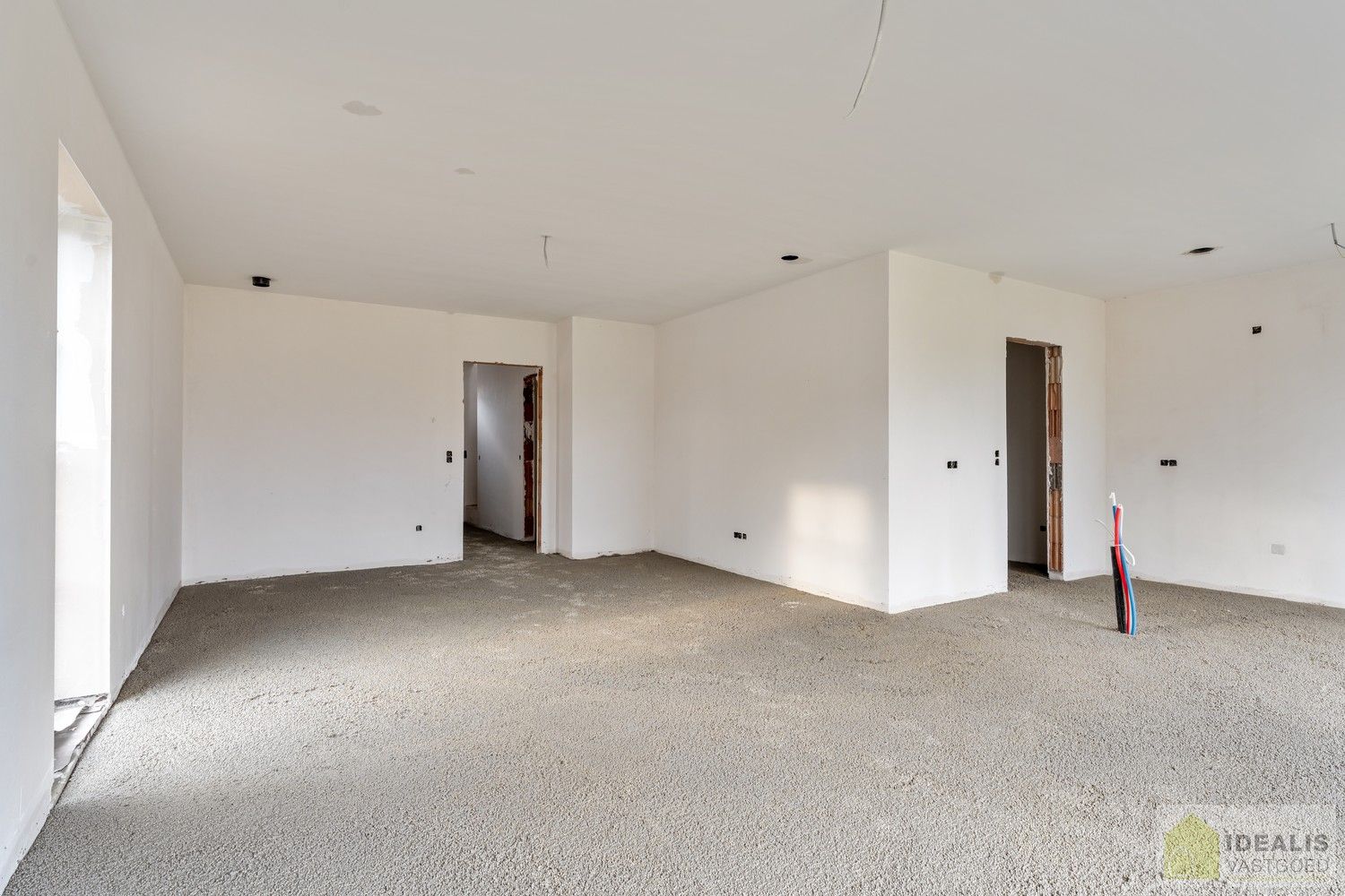 PRACHTIGE NIEUWBOUWWONING (GRONDAANDEEL €116.000,00 + 12% REGISTRATIERECHTEN EN CONSTRUCTIE € 277.000,00 + 21% BTW) MET EEN HEERLIJK LICHTRIJKE WOONKAMER MET OPEN KEUKEN MET AANSLUITEND BERGPLAATS, BUREEL, INPANDIGE GARAGE, 3 SLAAPKAMERS, EEN RUIME BADKAMER VOORZIEN VAN ALLE COMFORT! EEN HEERLIJK RUIM HUIS MET INPANDIGE GARAGE, EEN LEUKE TUIN, OP EEN GEGEERDE LOCATIE NABIJ HET CENTRUM VAN REPPEL! foto 8