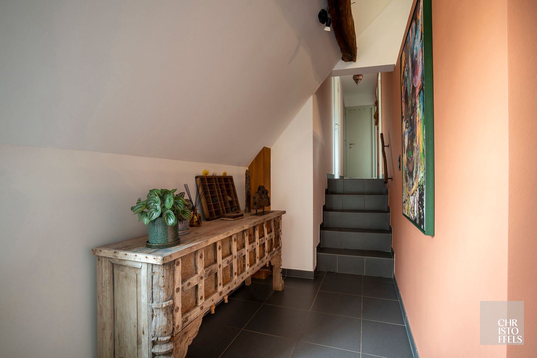 Appartement (113m²) in historische vierkantshoeve te Bilzen! foto 9
