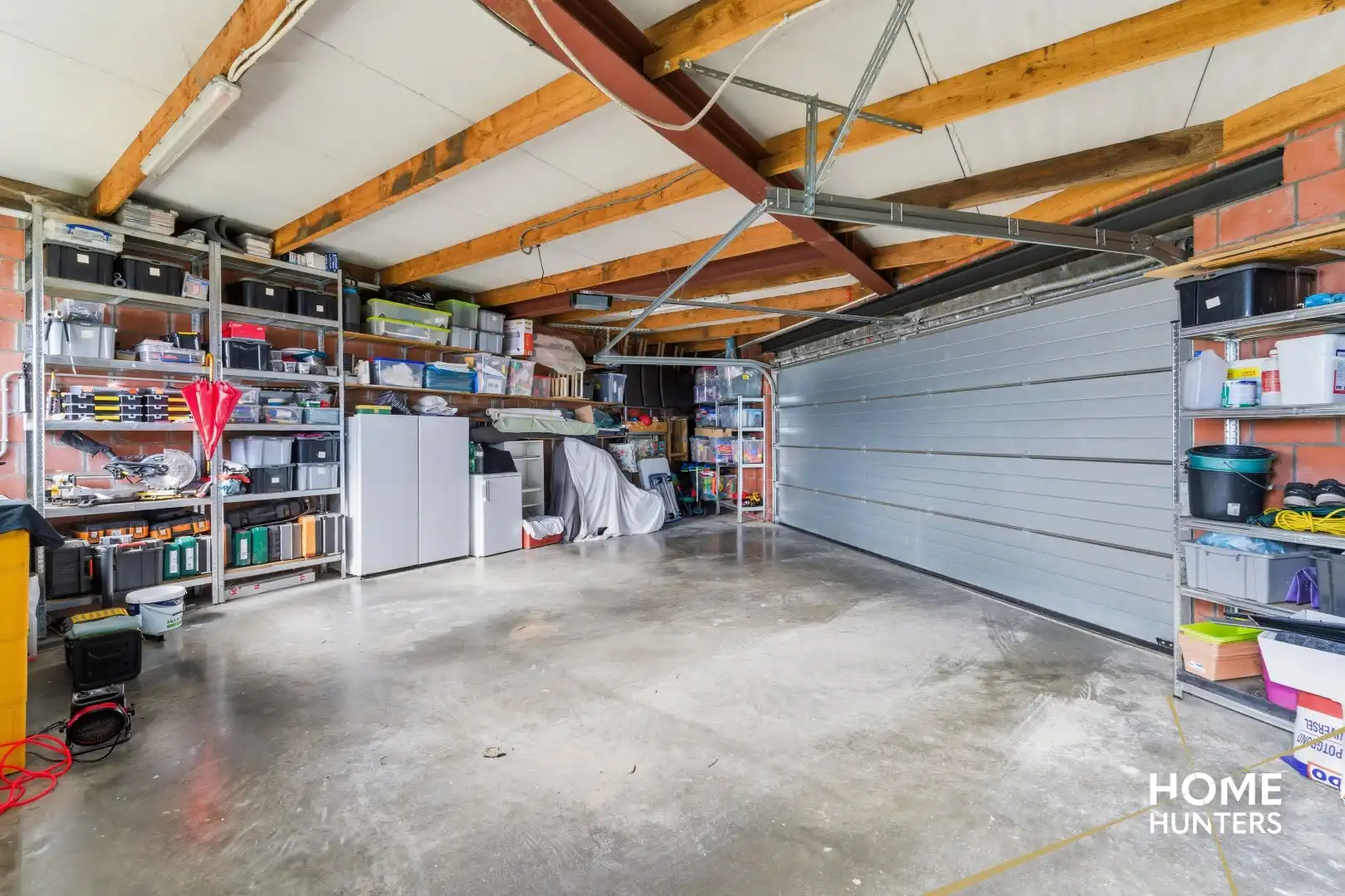 Instapklare hoekwoning in het rustige Leffinge! foto 17