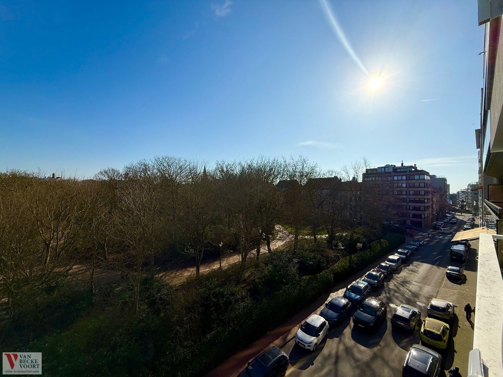 Ruim appartement met parkzicht foto 9