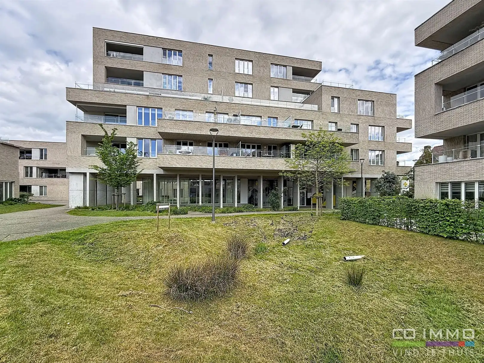 Instapklaar appartement, 1 slpk, autostaanpl. en kelder foto 26