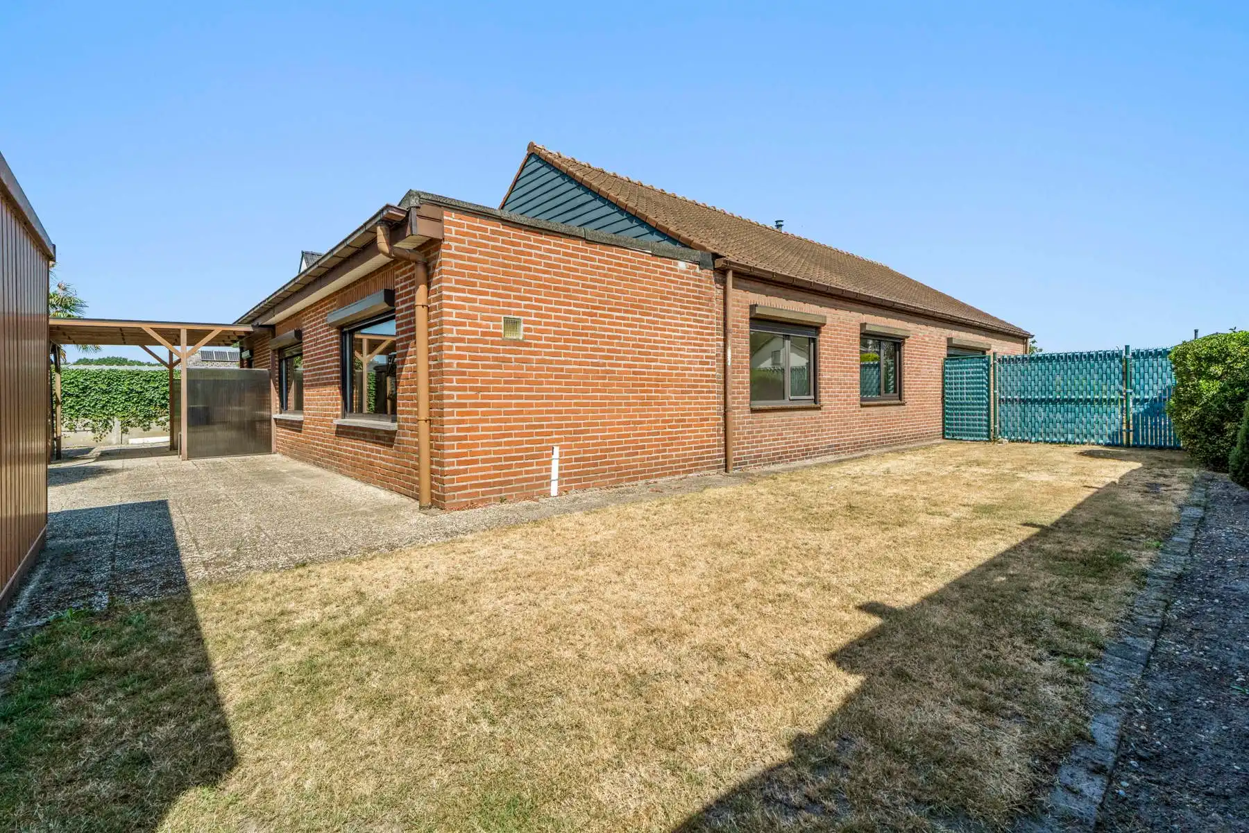 Ruime woning met 4 slaapkamers  foto 10