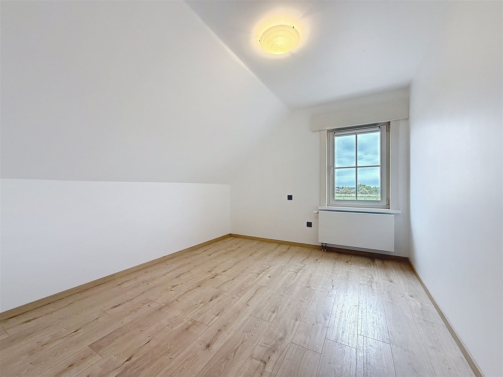 Mooie instapklare woning, 3 slpks, garage, tuin, 9a 18ca foto 21