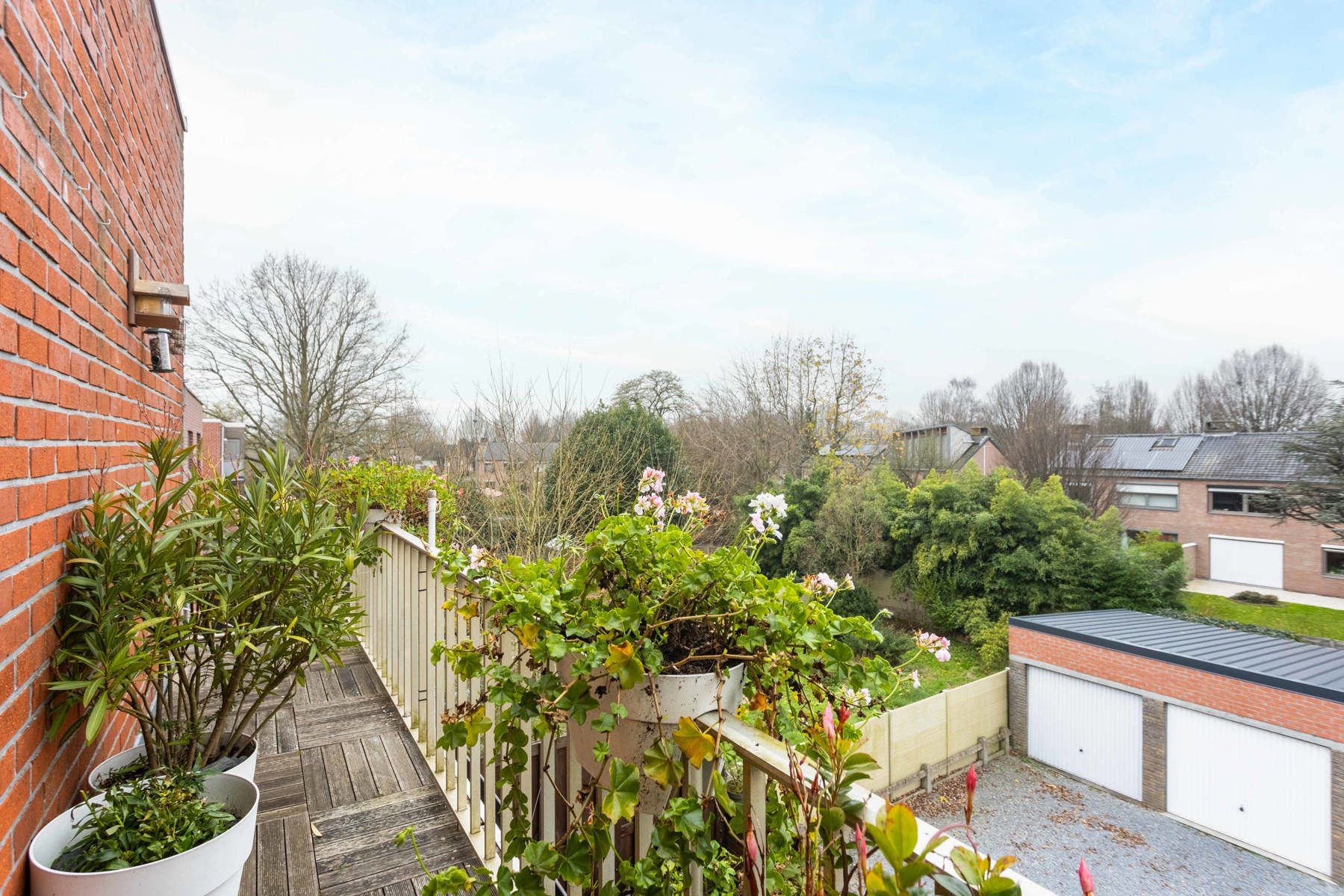 Linkerzijde van appartementsblok met 3 eenheden te Gent foto 10