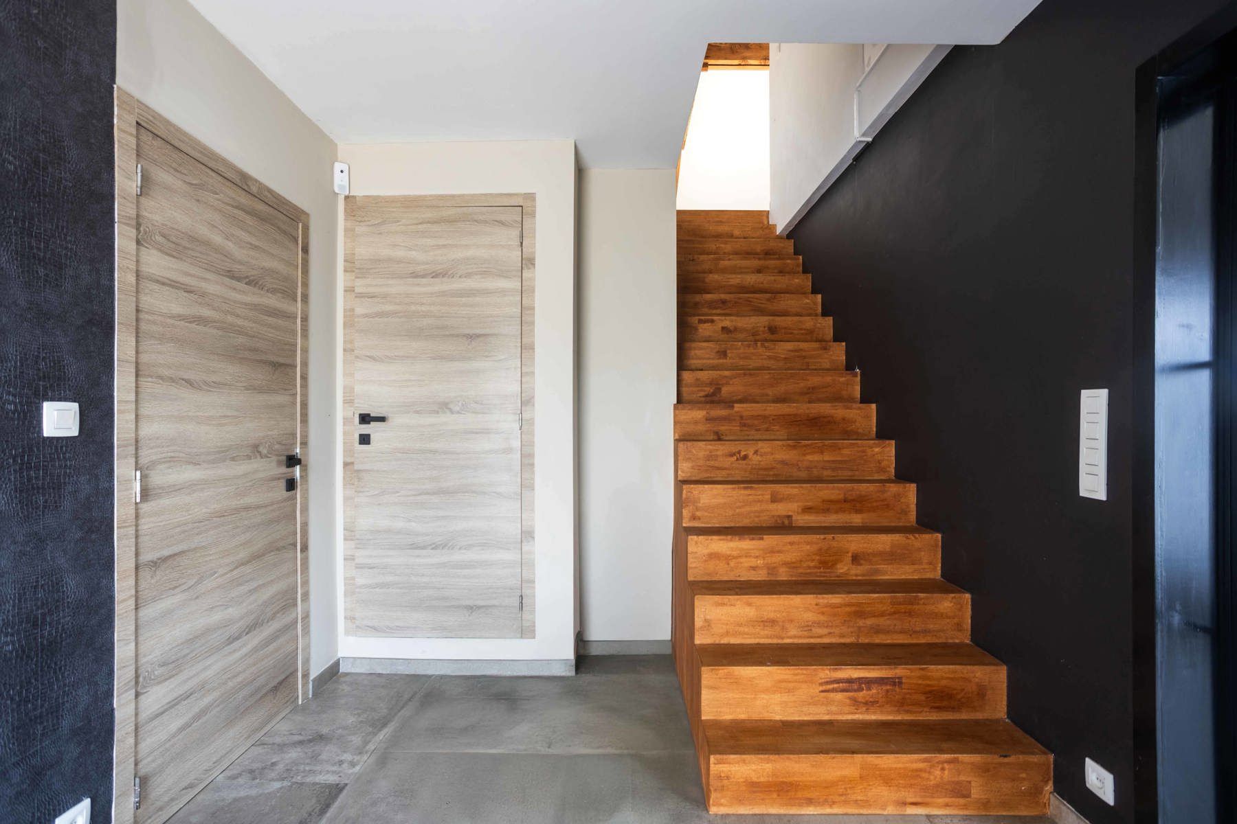 Instapklare woning met 3 slp, 2 bdk, kelder + tuin foto 3