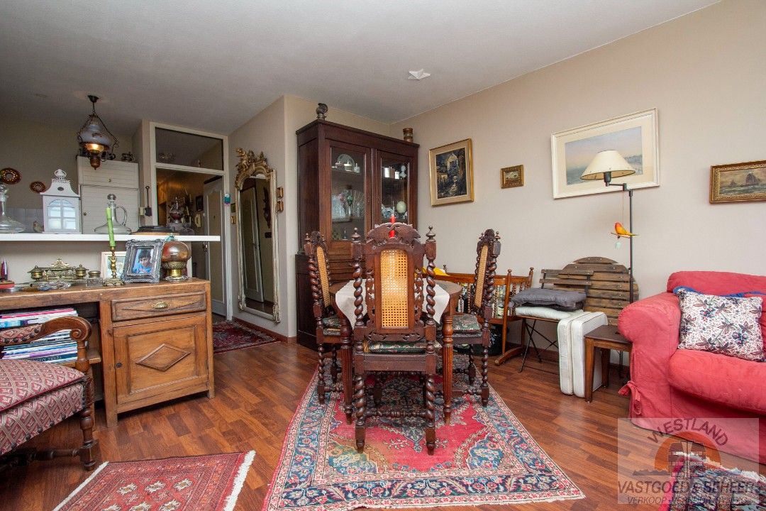 Gelijkvloers appartement met drie slaapkamers foto 3