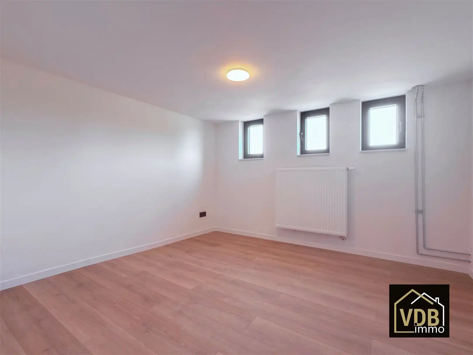 Een knus gerenoveerde woning met 3 slaapkamers en tuin foto 31