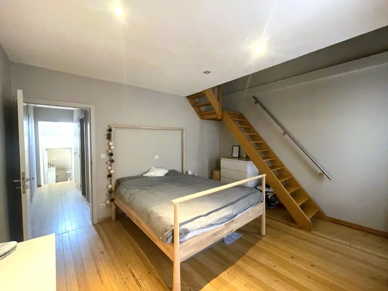 Gezellige, lichtrijke rijwoning met tuin foto 9