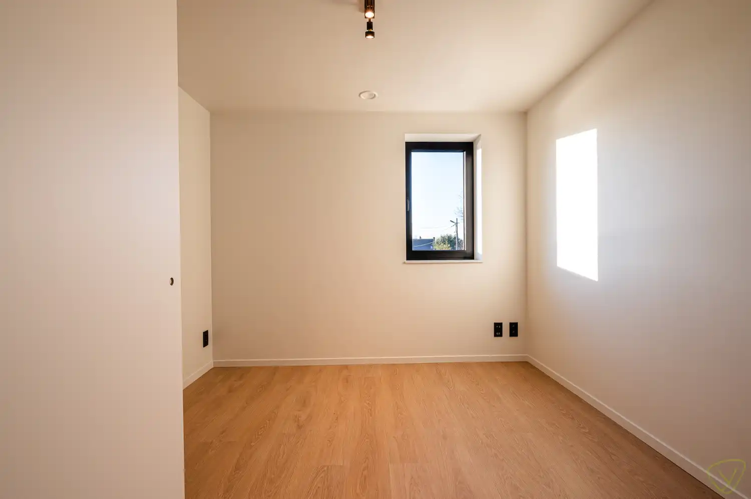 Uitzonderlijke woning te huur te Maldegem met een superieure afwerking. foto 15
