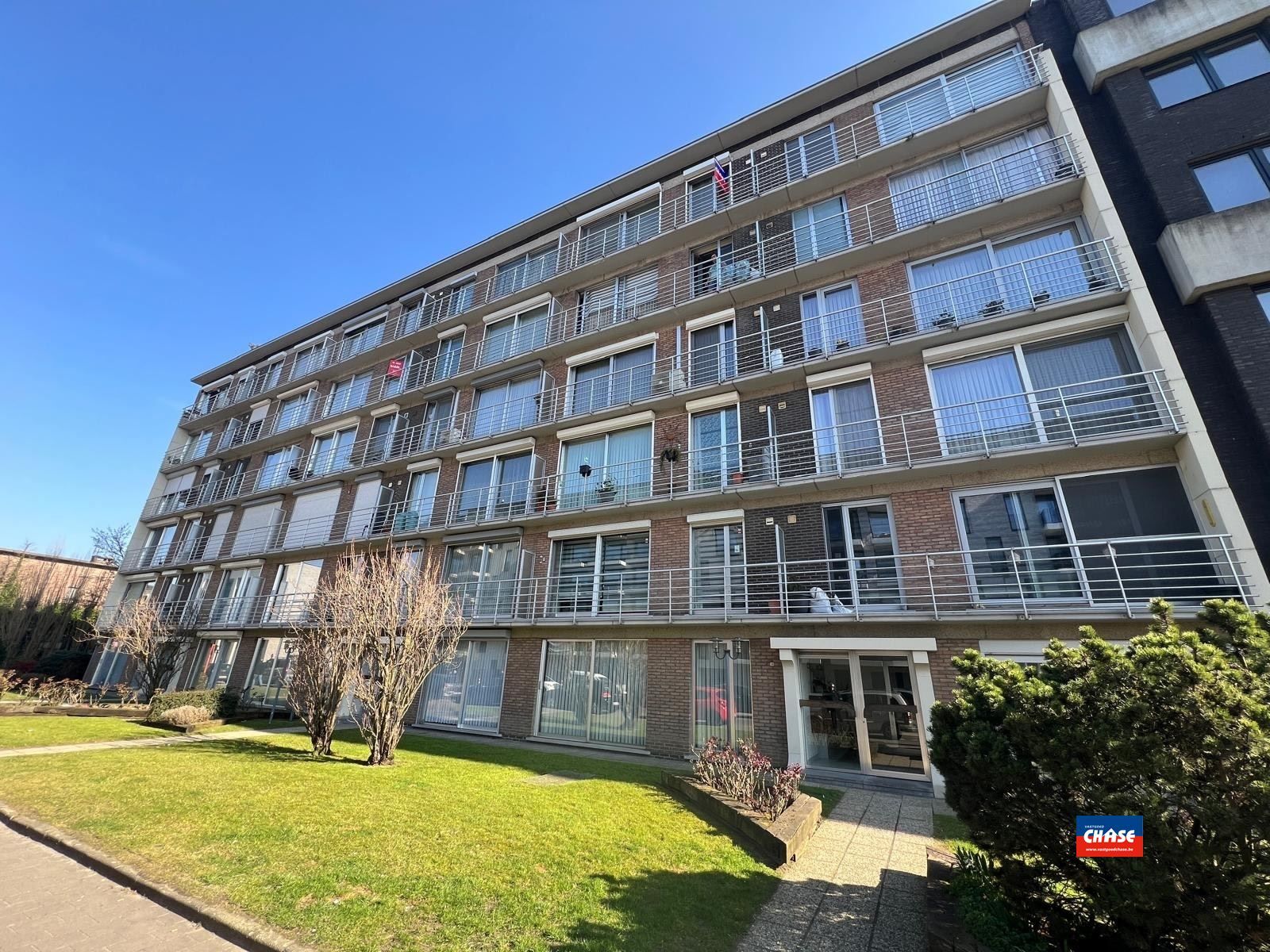 Autostaanplaats foto 4