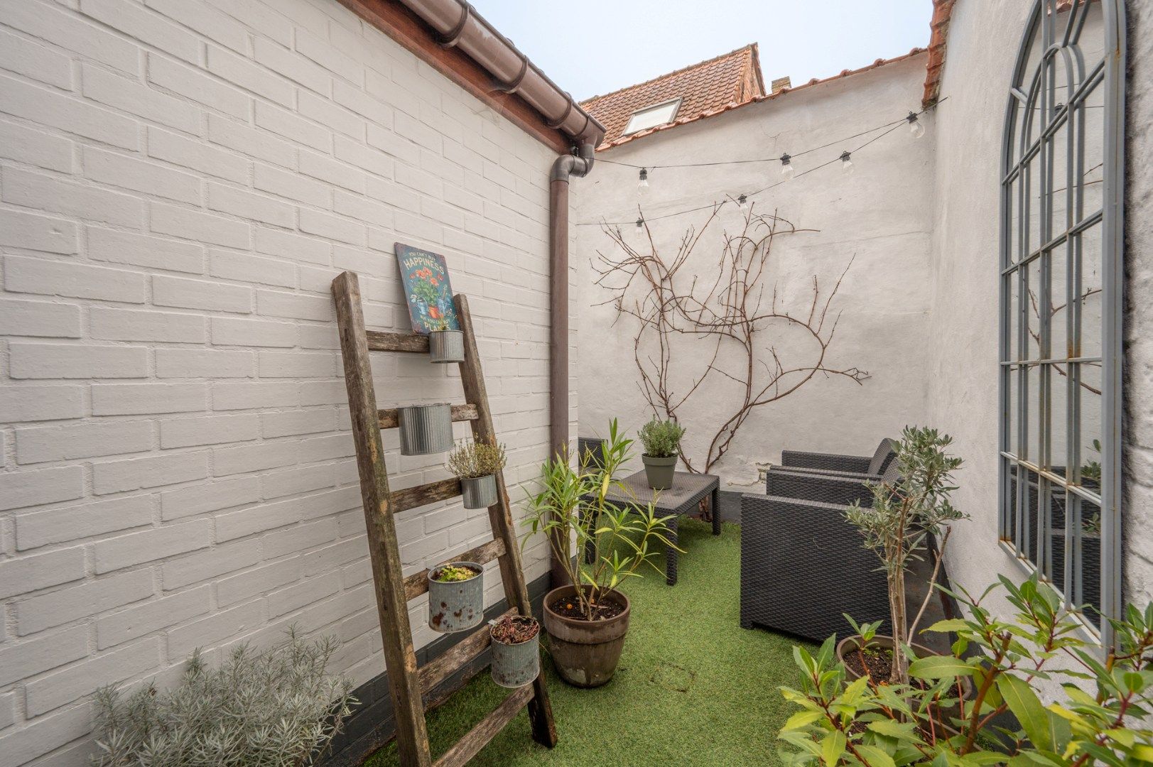 Instapklare rijwoning nabij de Brugse Vesten foto 5