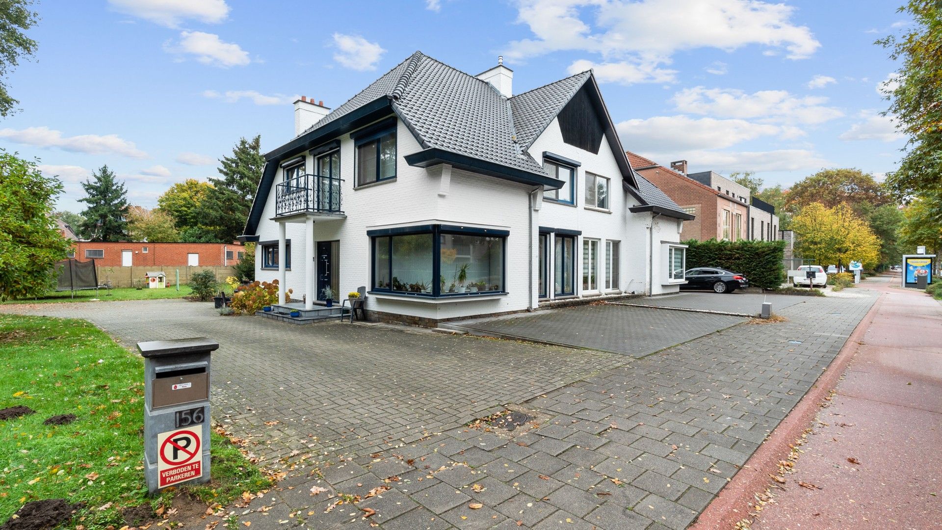 Instapklare woning met 3 slpkrs en kappersruimte te Genk foto 2