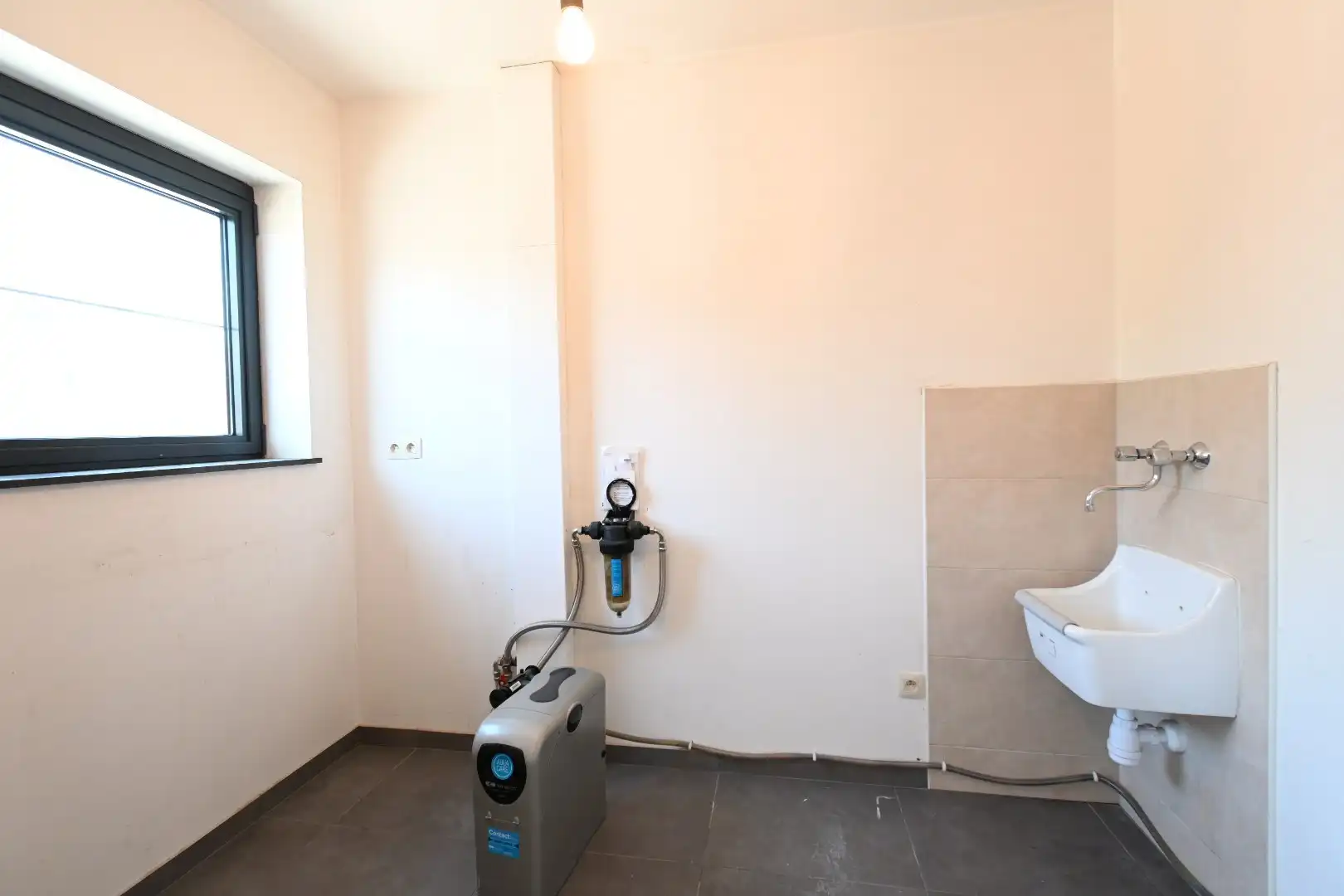 Knap ingericht ruim duplex-appartement met 3 slaapkamers te  Bilzen - Merem + autostandplaats foto 12