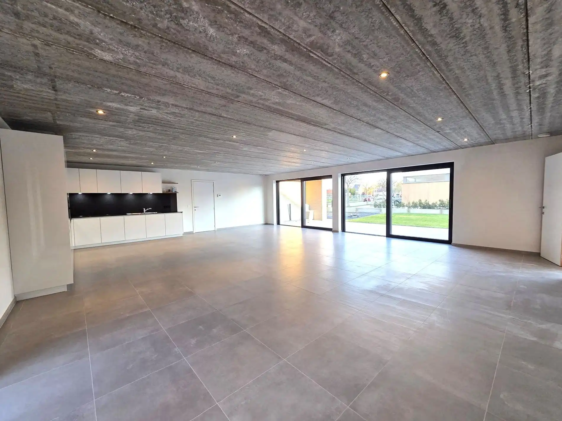 Viergevelvilla...Bouwjaar 2018...Einde bouw 2025...6 slaapkamers... foto 7