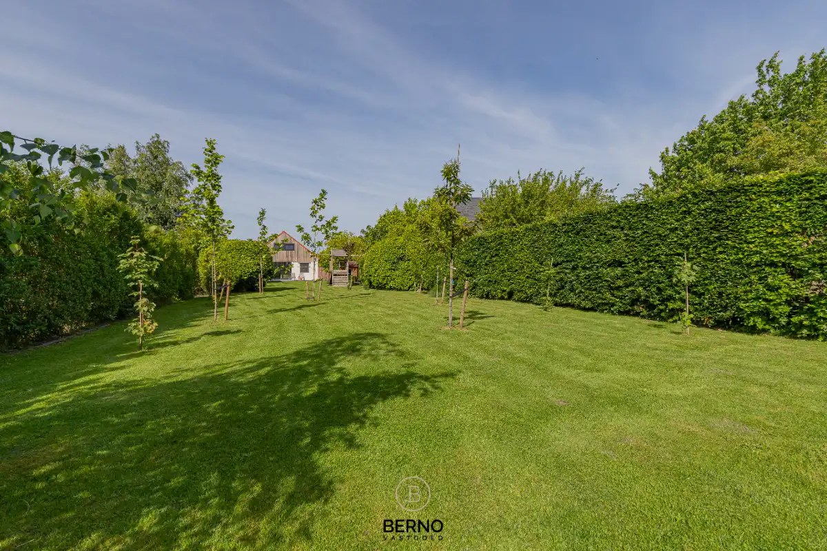 Recent gerenoveerde landelijke woning met uitzonderlijke tuin op 1.856 m² foto 18