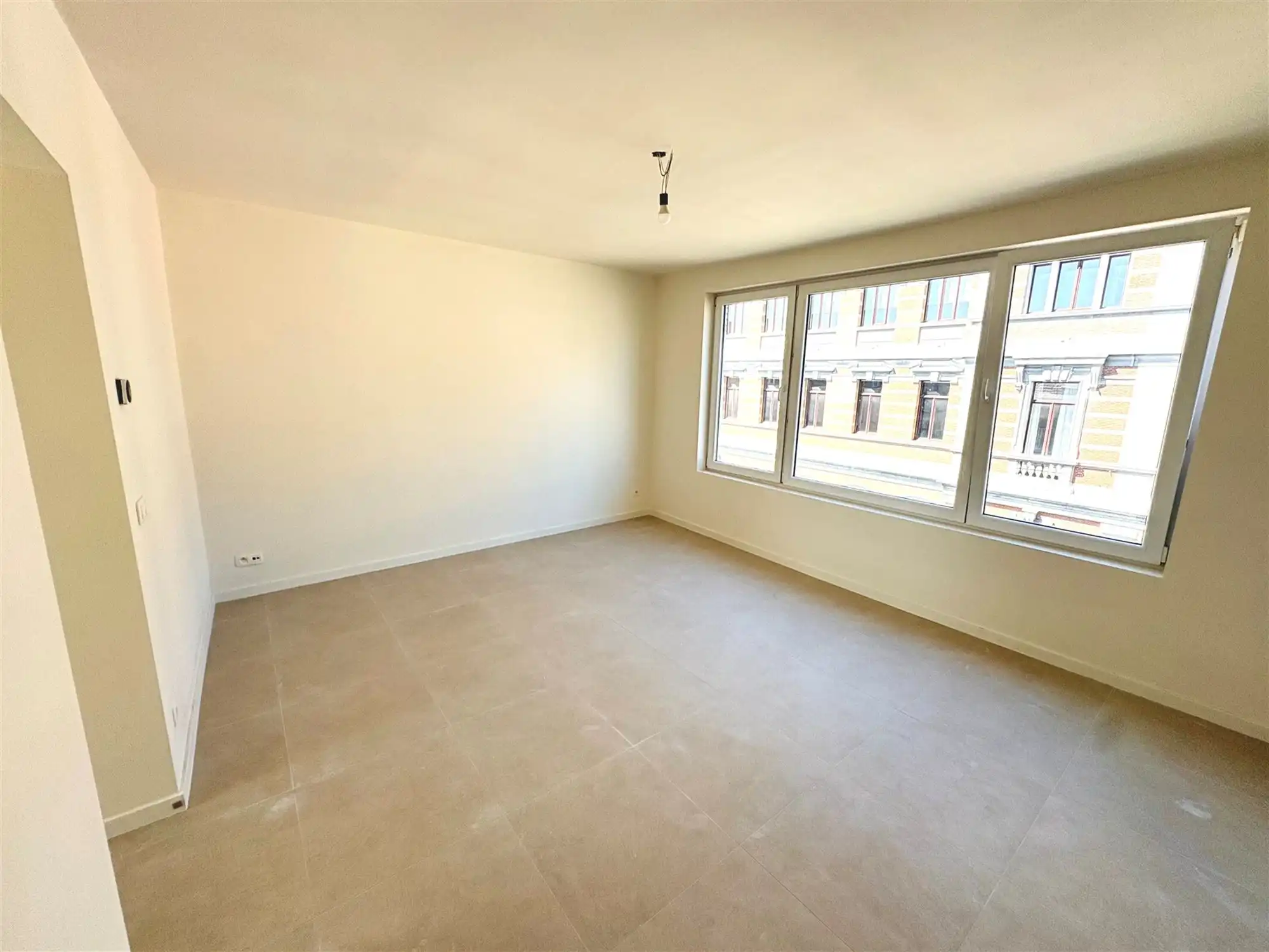 Prachtige studio met zonnig dakterras. foto 4