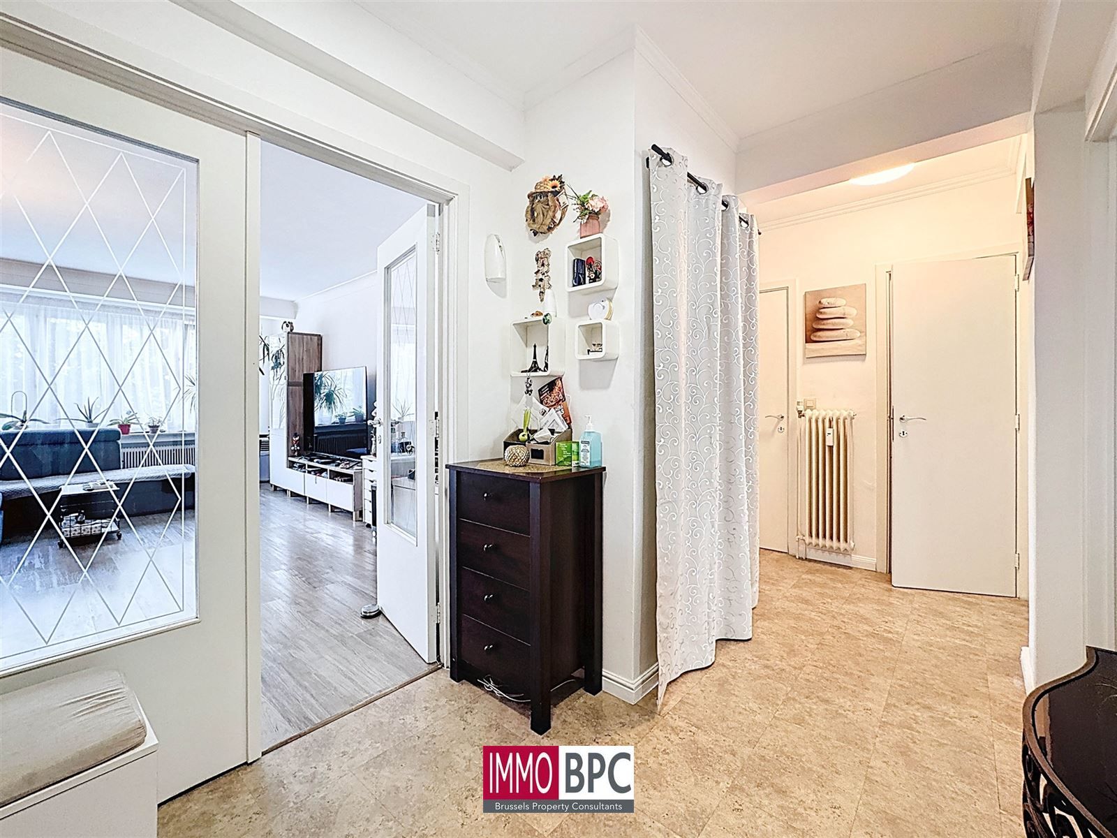 volledig gerenoveerde appartement in Sint-Jans-Molenbeek  foto 12