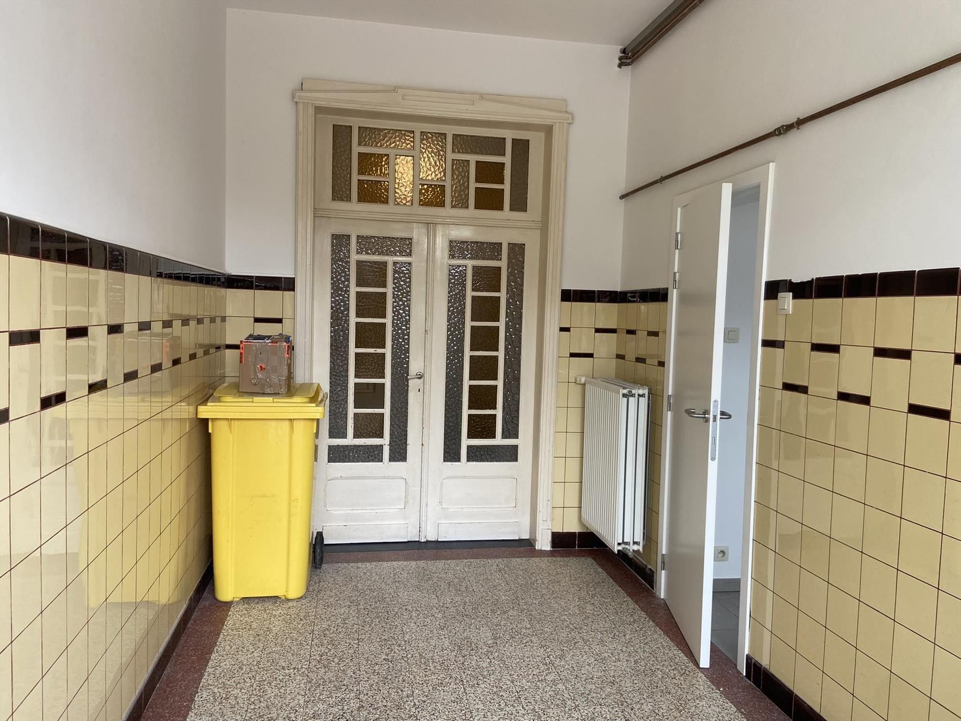 Ruime rijwoning met 3 slpks en tuin gelegen te Sint-Jozef-Olen! foto 18