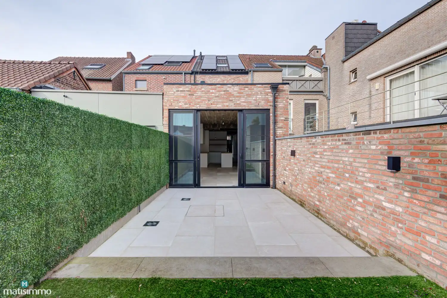 VOLLEDIG VERNIEUWDE TUSSENWONING (EPC A) MET 3 SLAAPKAMERS, BETONKELDER EN TUIN IN STADSCENTRUM BILZEN foto 27