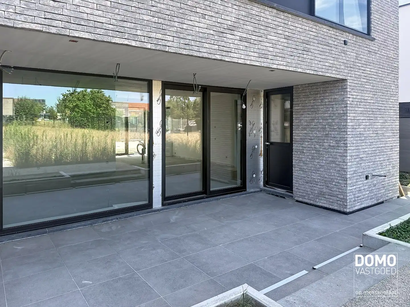 EXCLUSIEVE ENERGIEARME NIEUWBOUWWONINGEN MET 4 SLAAPKAMERS, TUIN & CARPORT IN HARTJE KERMT (HASSELT) foto 14