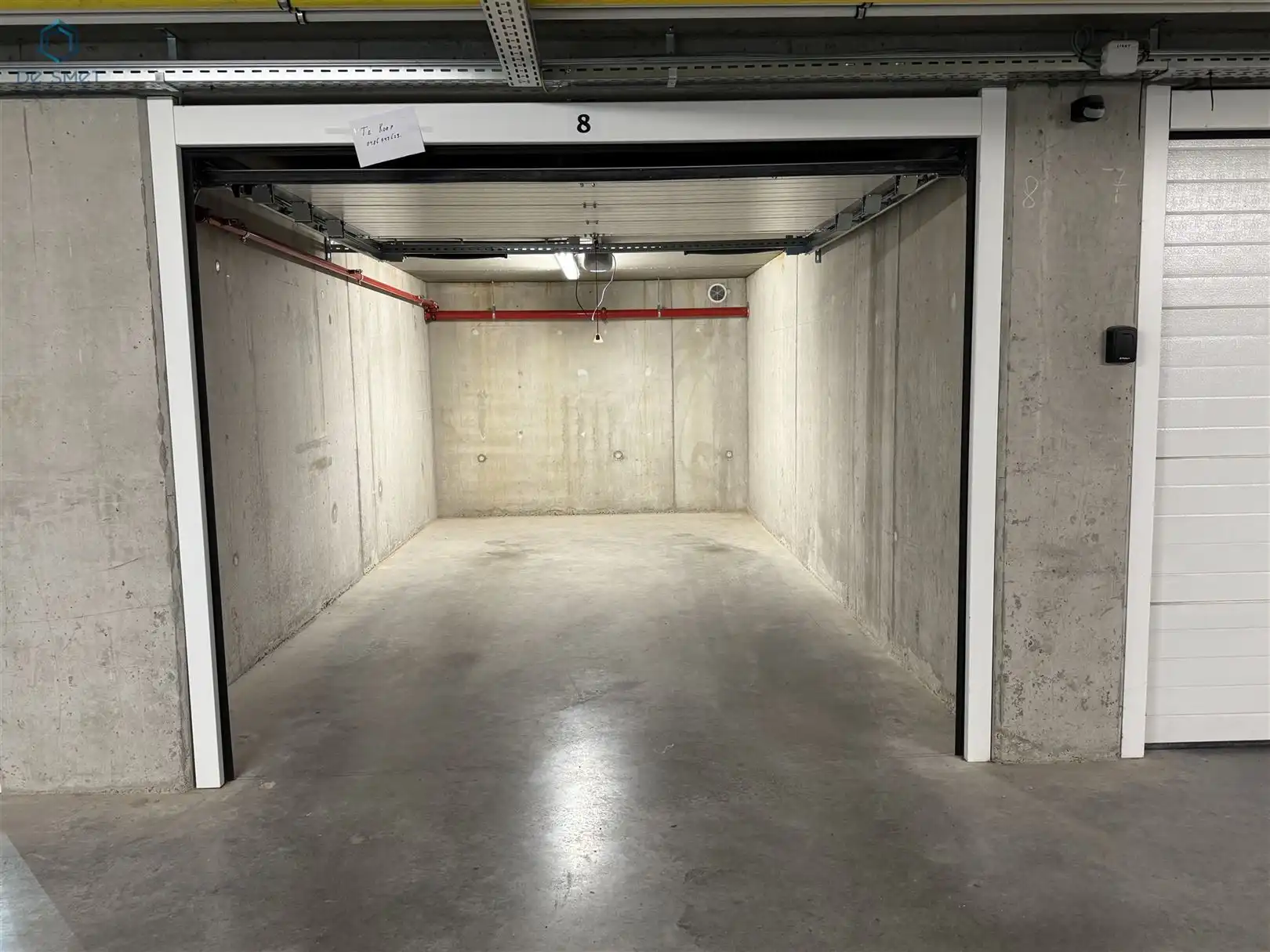 Garage nr.8 te koop in Residentie Het witte Paard te Moerbeke. foto 2