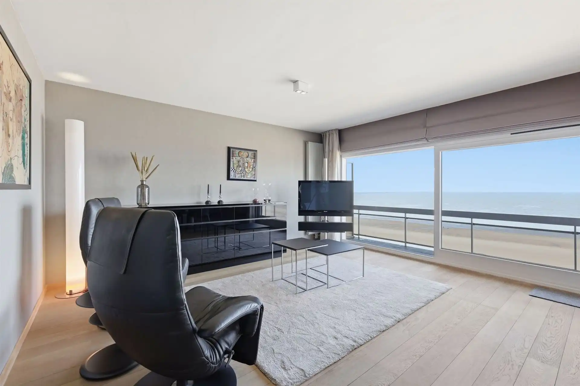 FRONTAAL ZEEZICHT / RIANTE GEVELBREEDTE  foto 3