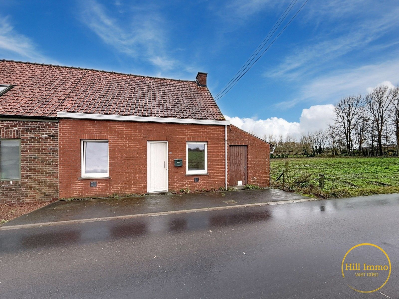 Te huur: Rustig gelegen halfopen woning met prachtig uitzicht foto {{pictureIndex}}